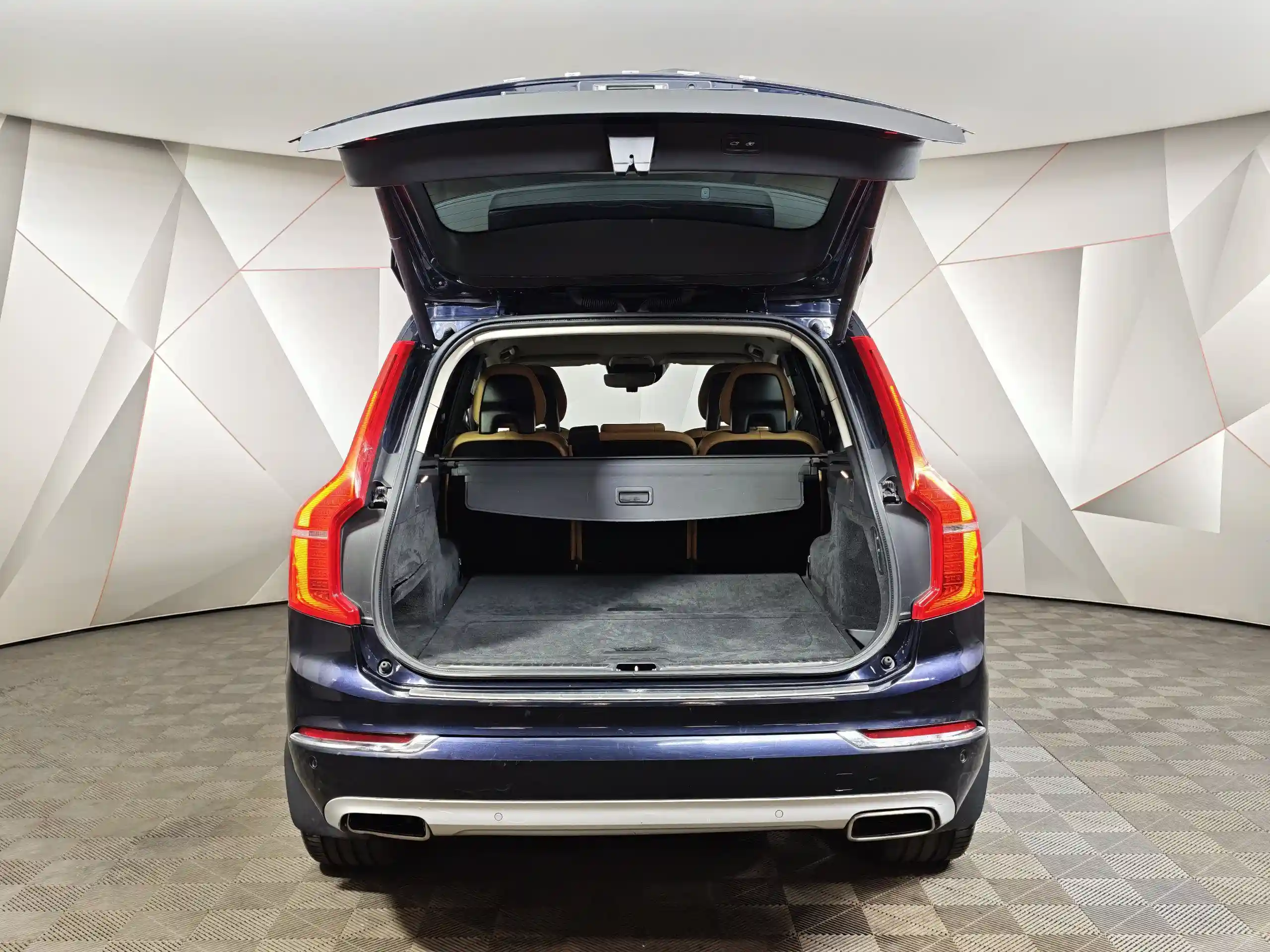 Volvo XC90 2016