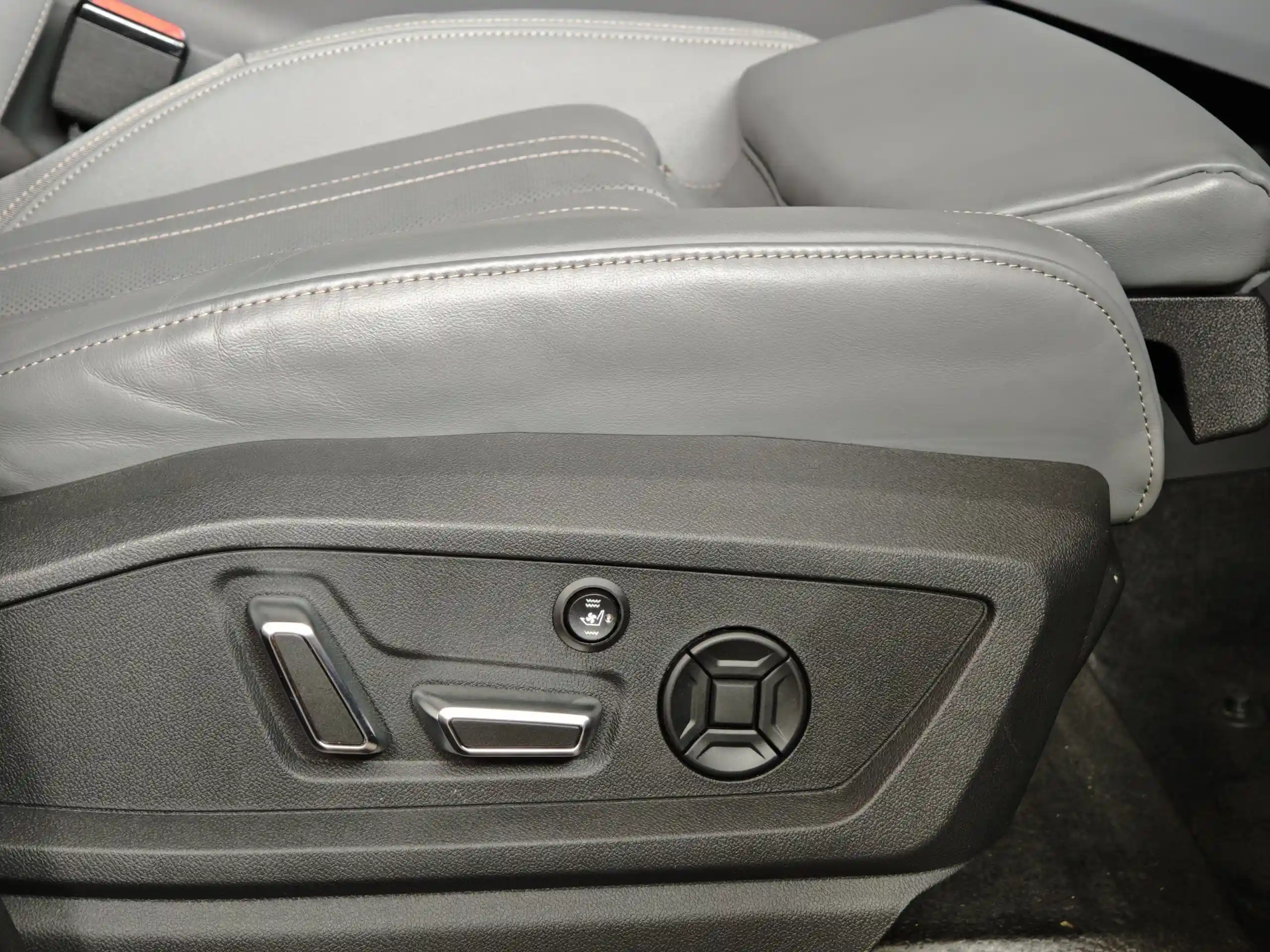Audi Q6 2023