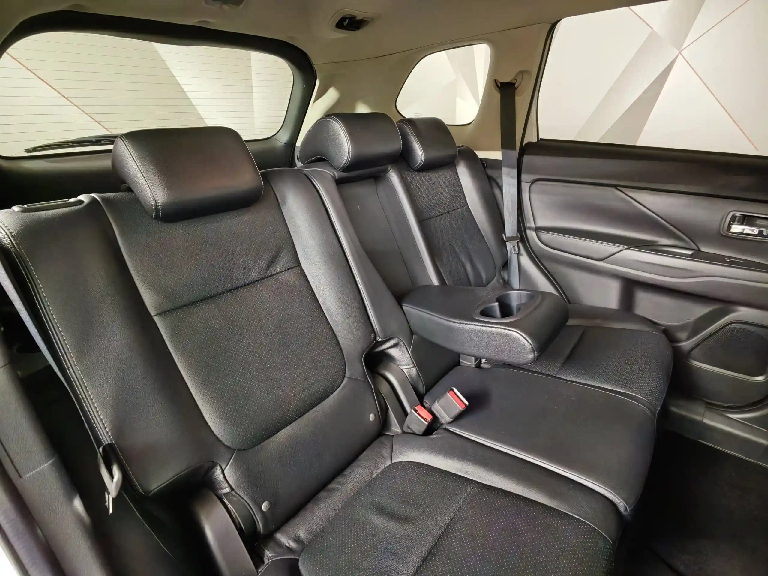 Mitsubishi Outlander 2015