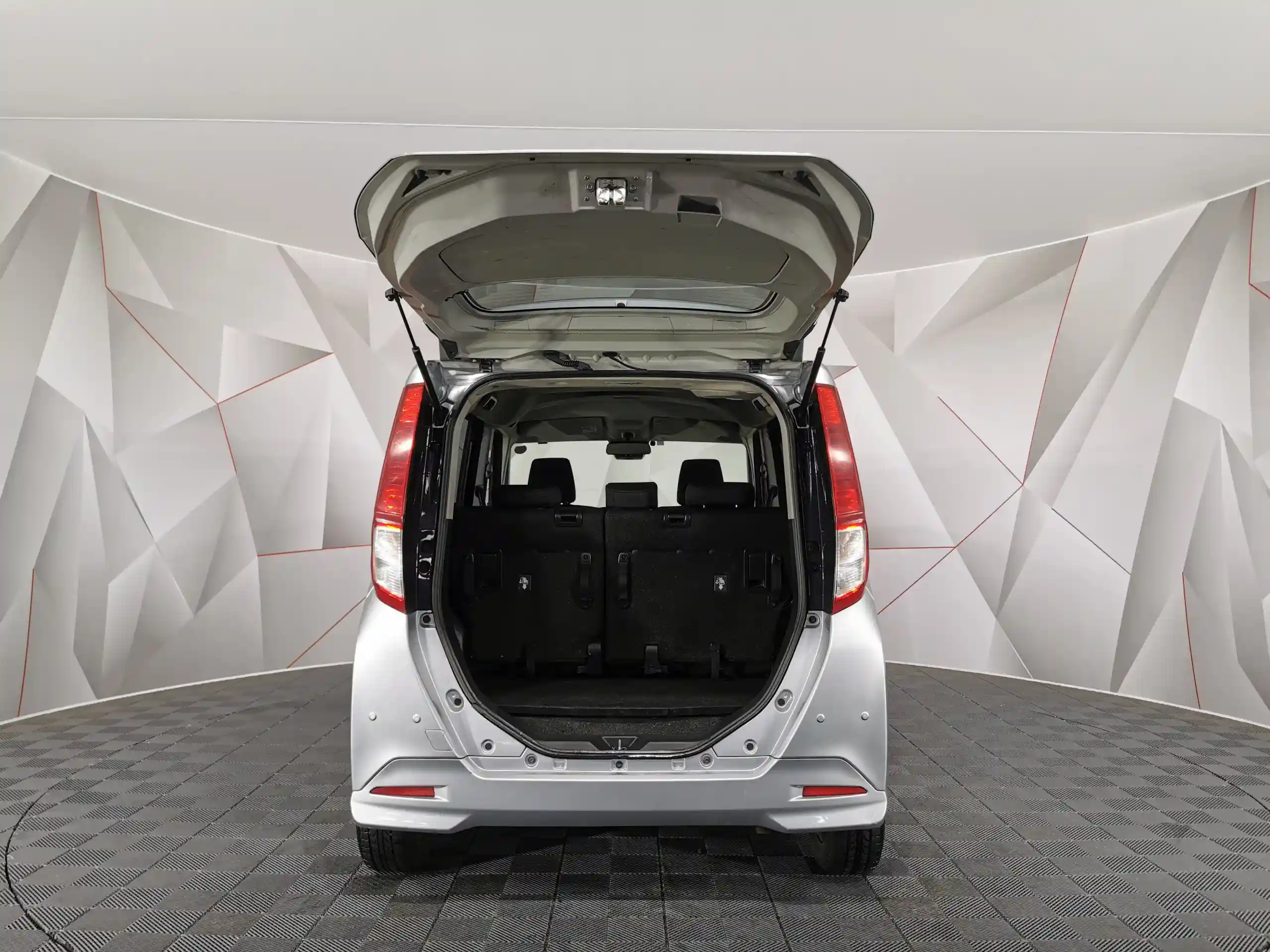 Toyota Roomy 2019