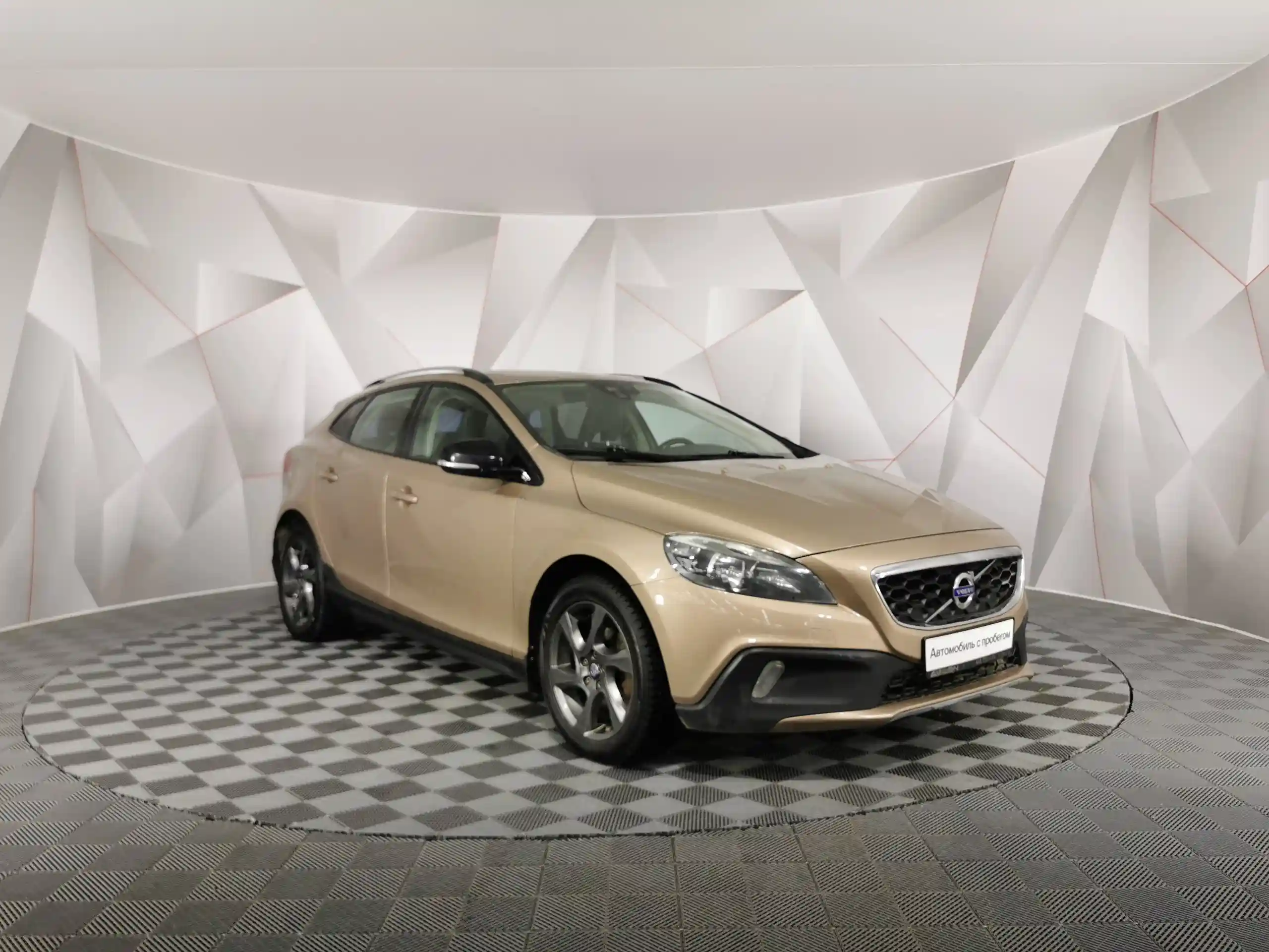 Volvo V40 2014