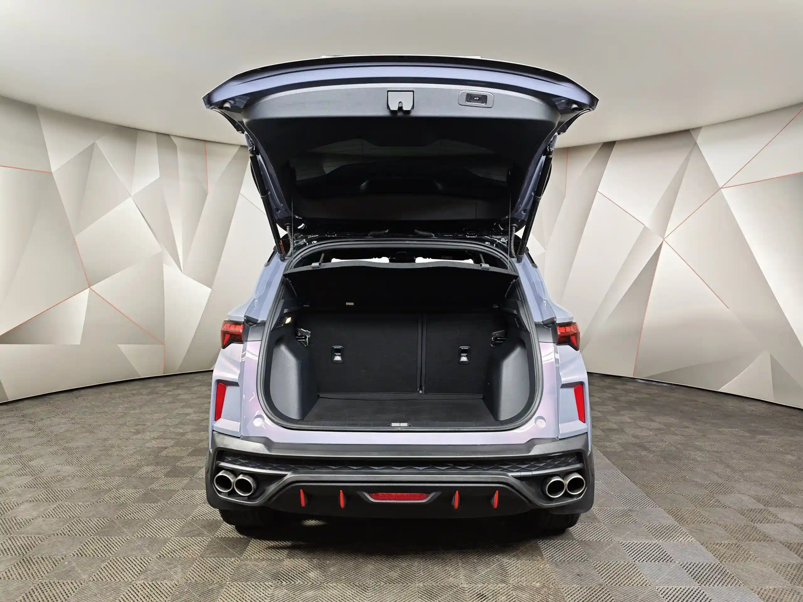 Geely Coolray 2024
