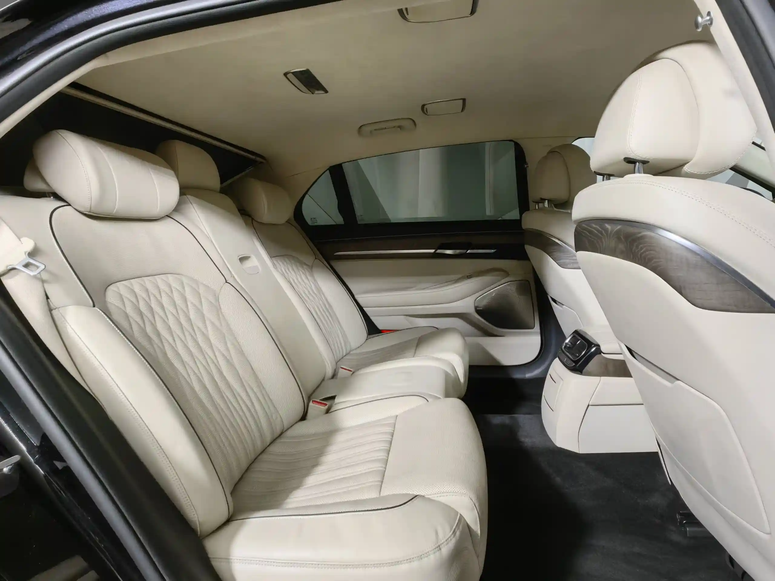 Genesis G90 2021