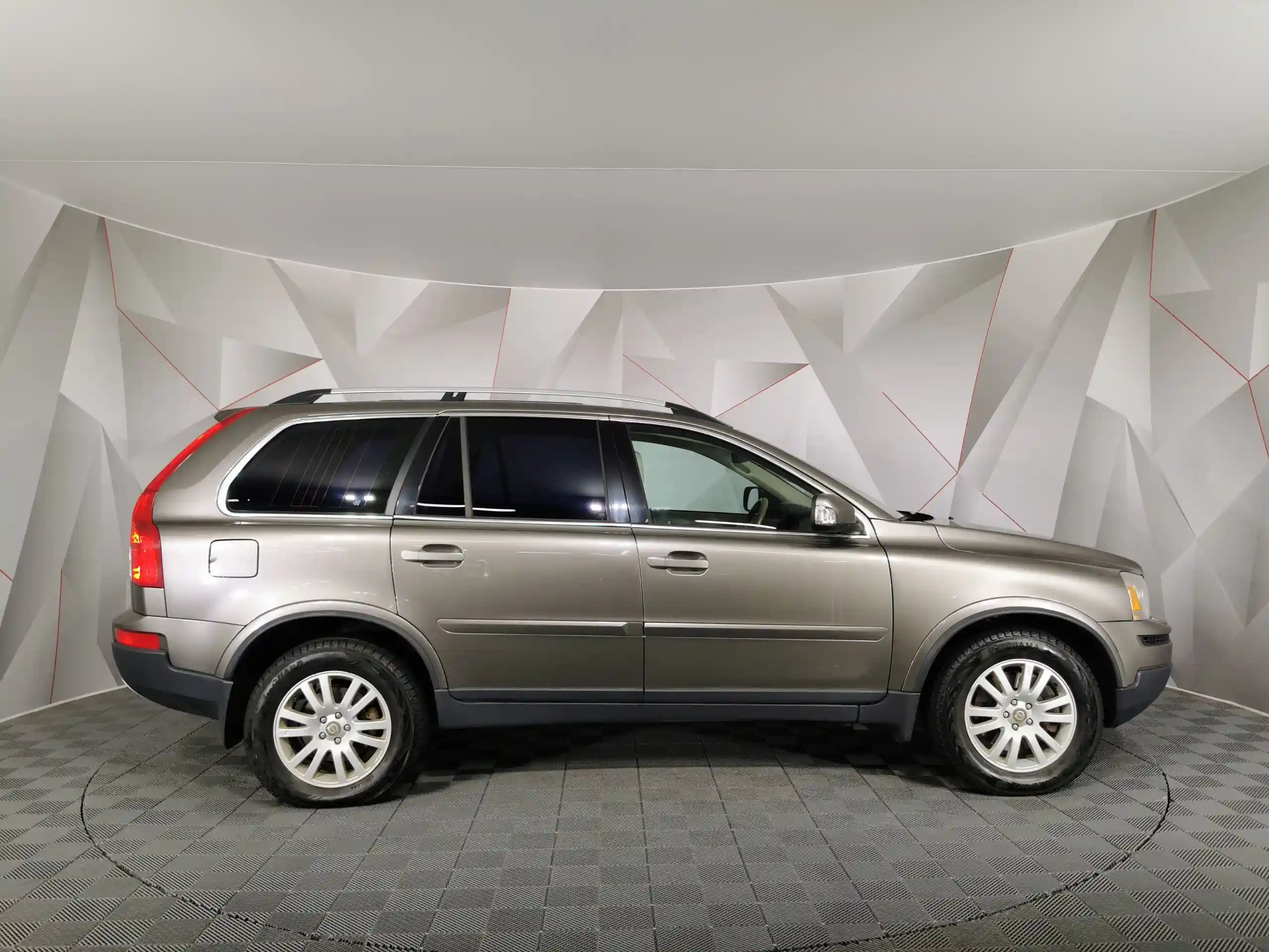 Volvo XC90 2011