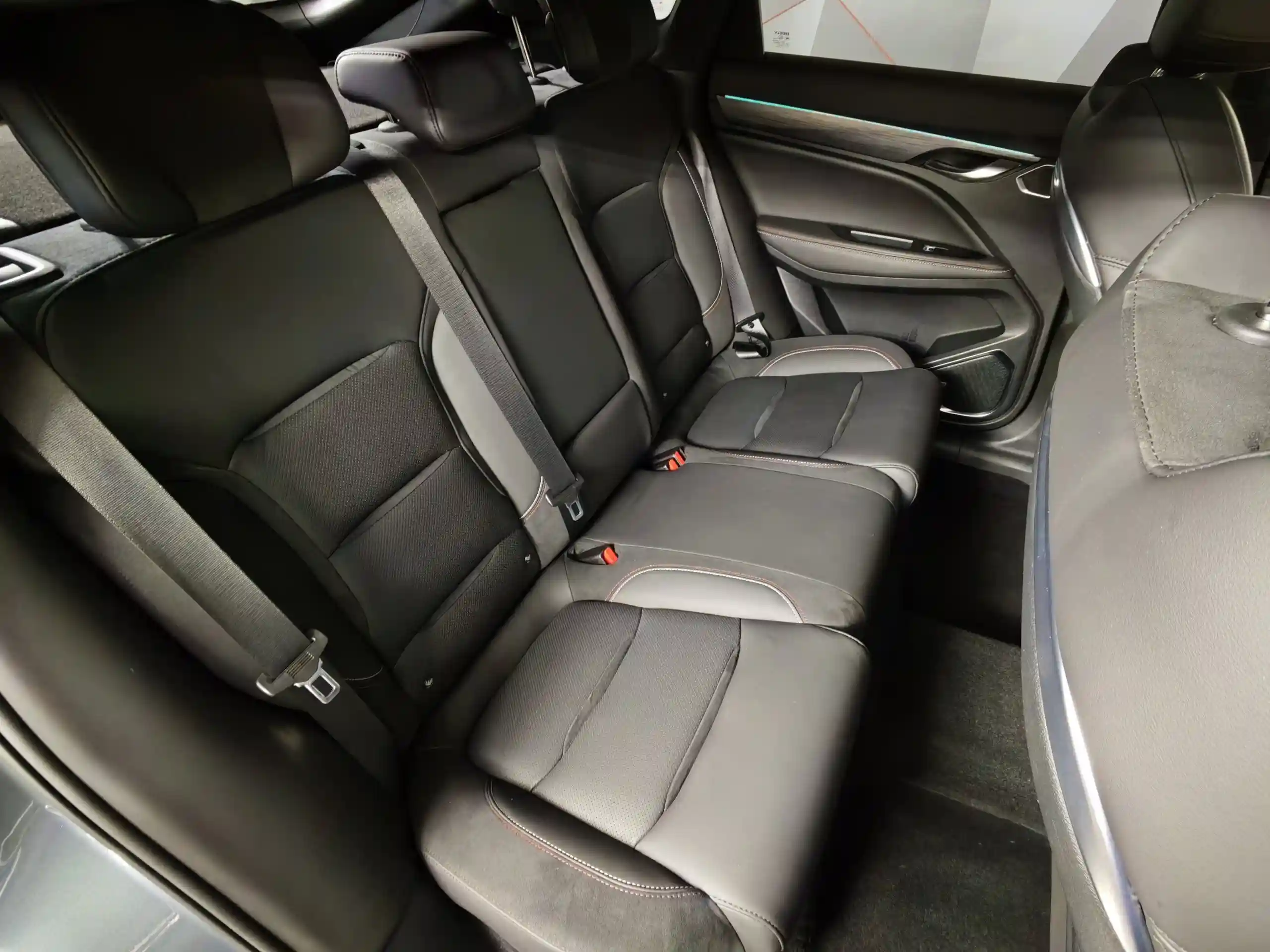 Geely Tugella 2023