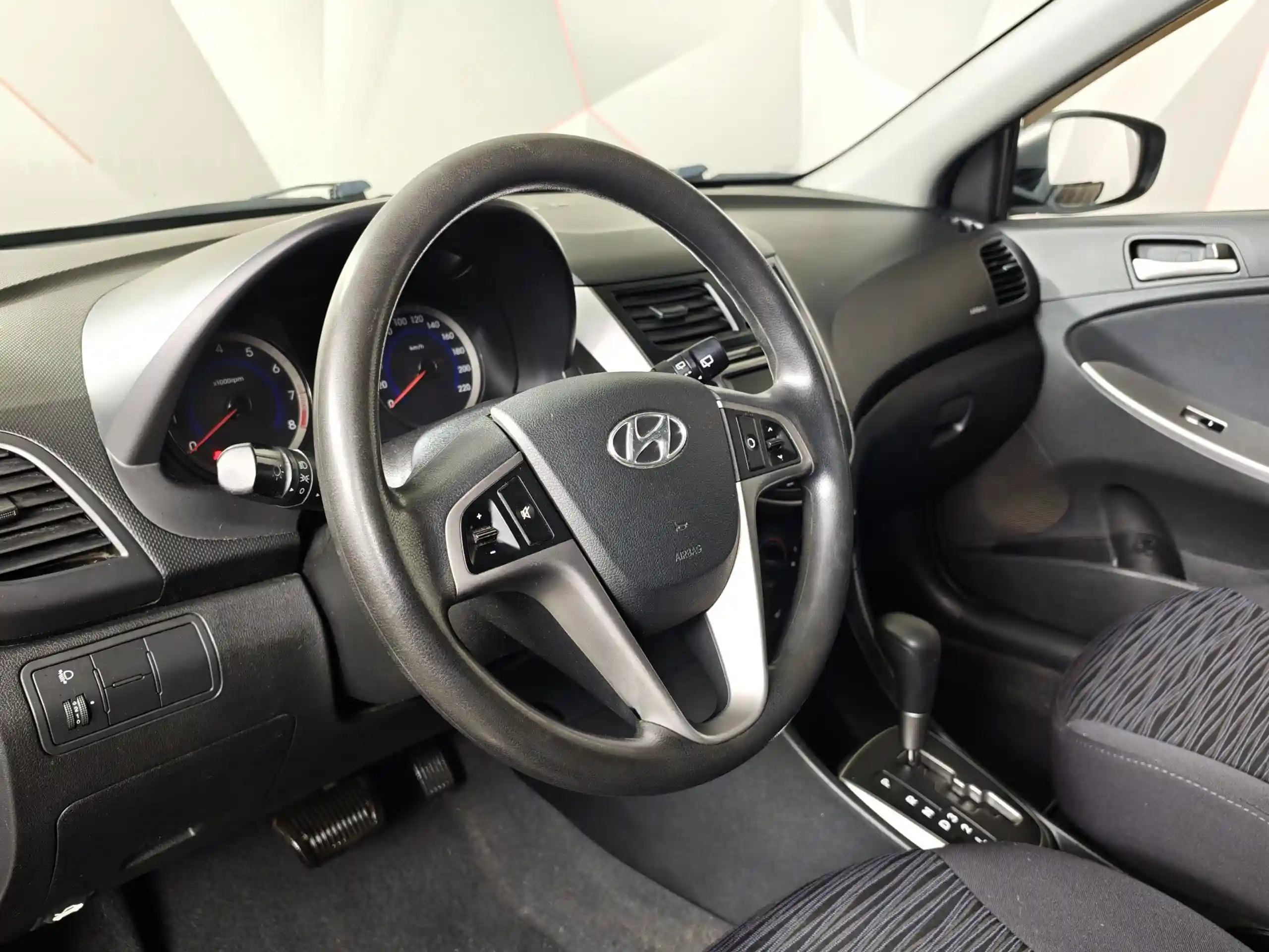 Hyundai Solaris 2014