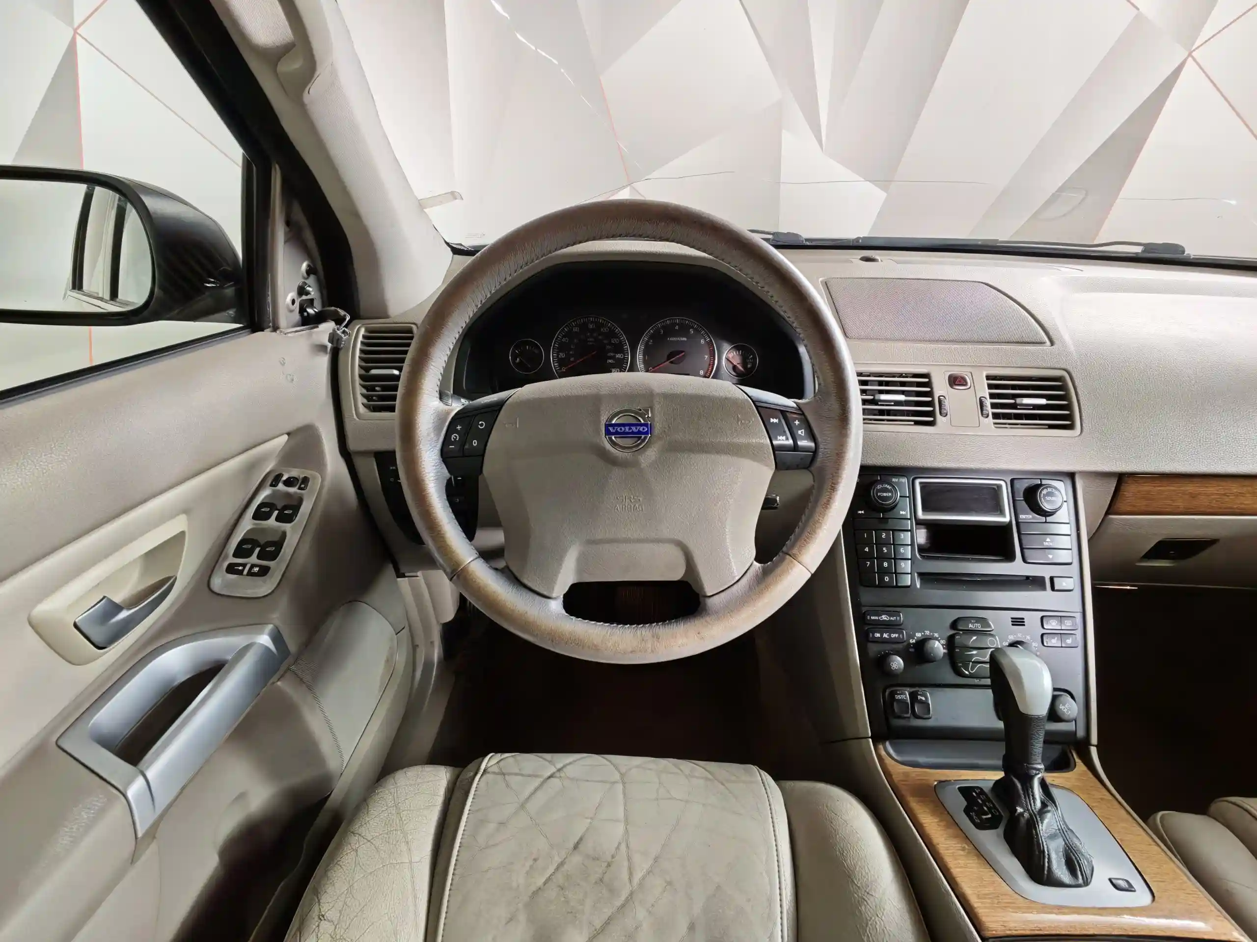 Volvo XC90 2003