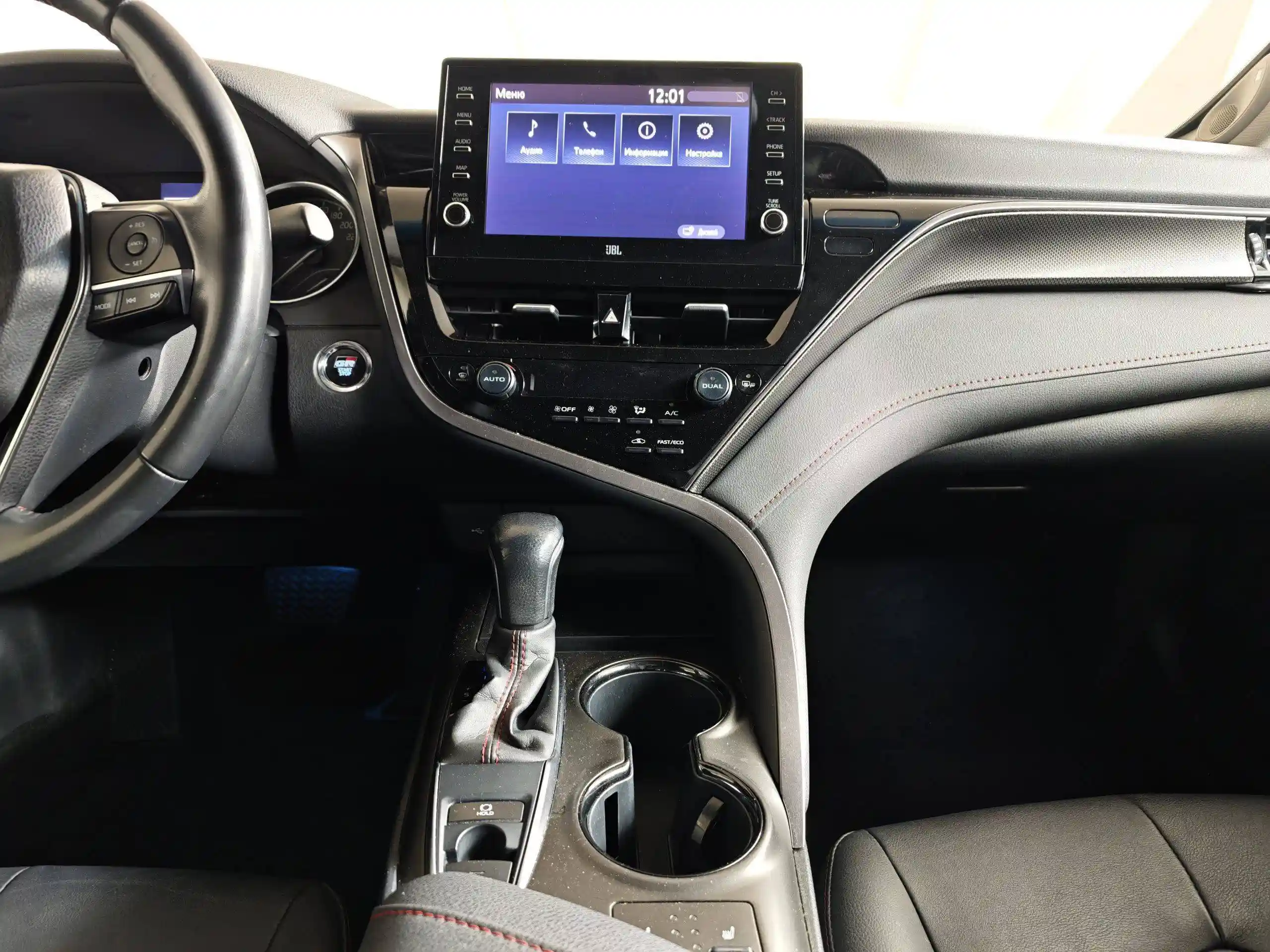 Toyota Camry 2022