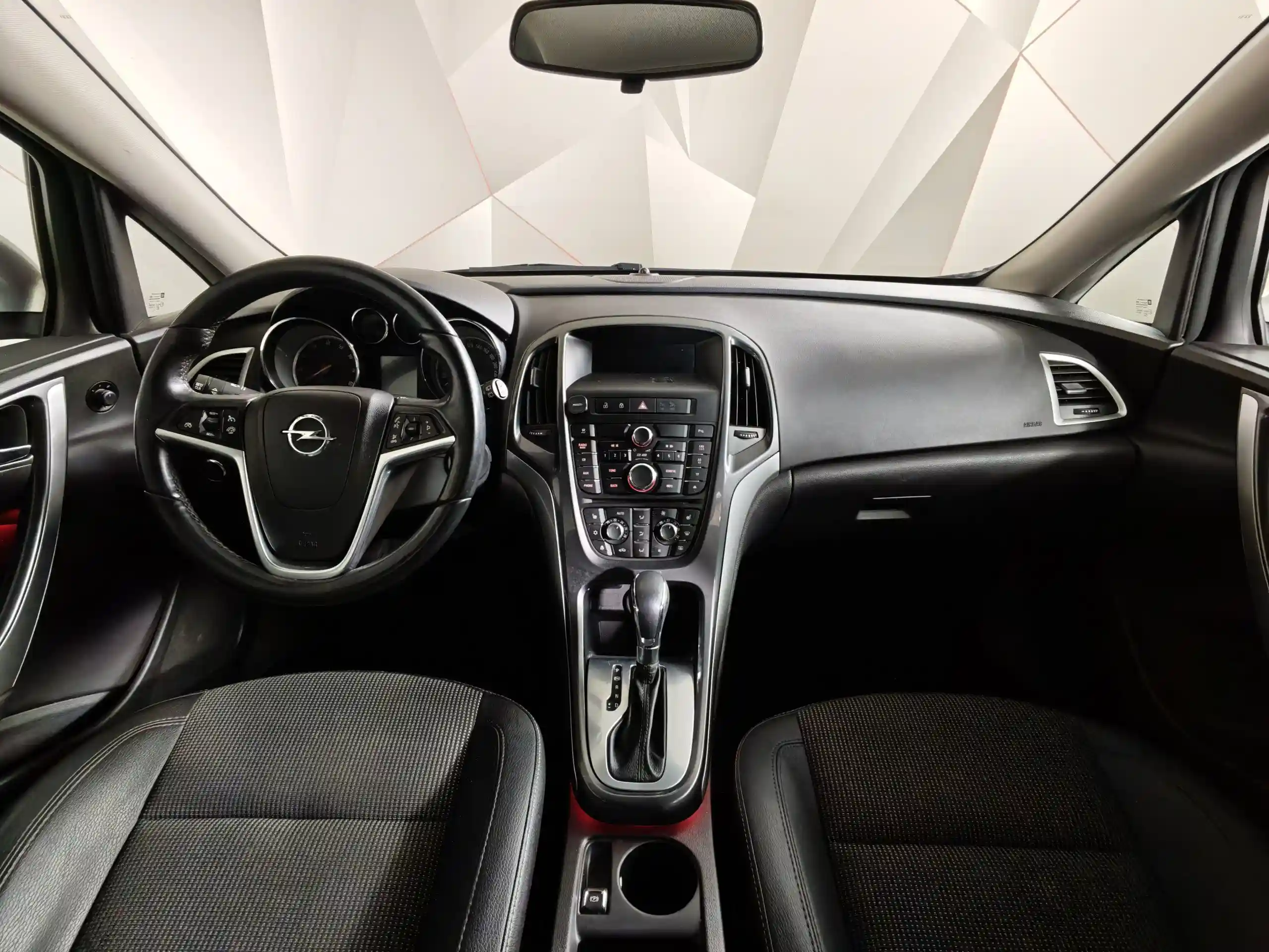 Opel Astra 2012