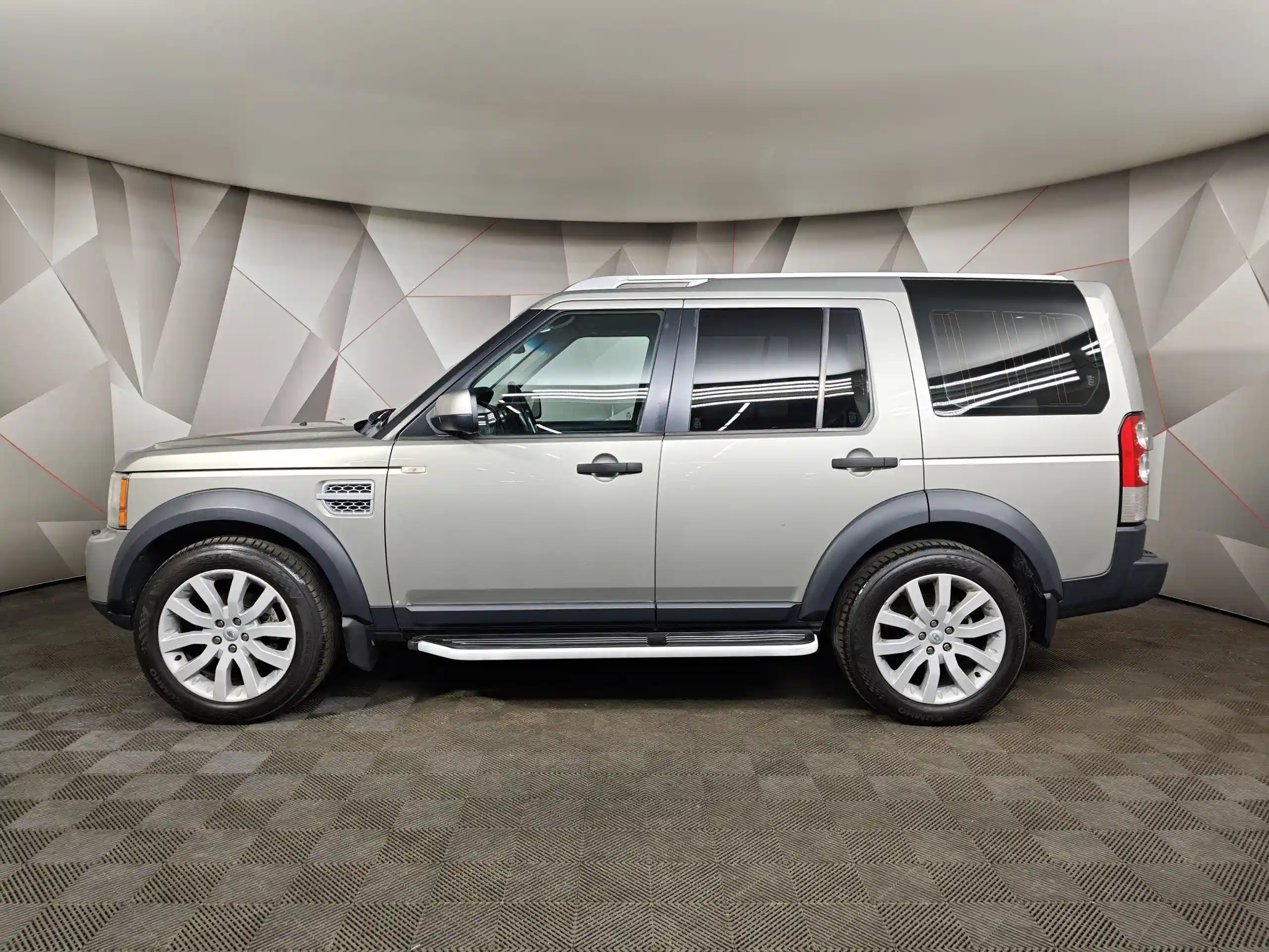 Land Rover Discovery 2011