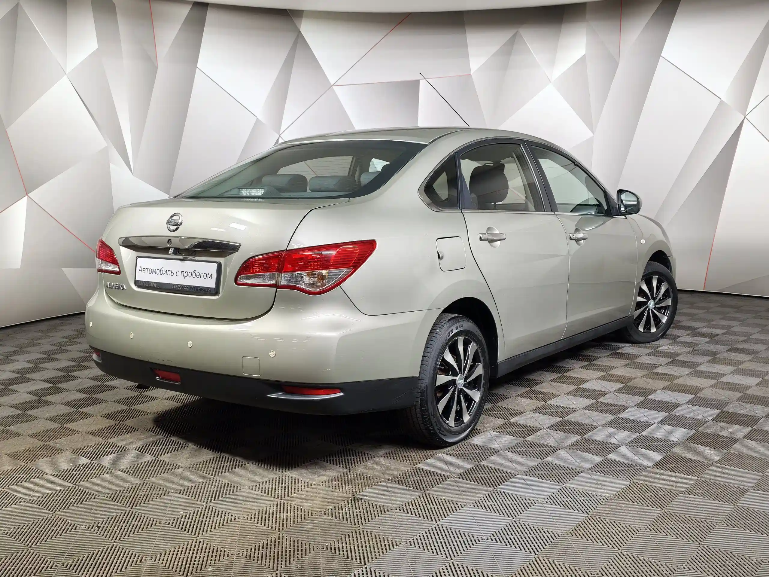 Nissan Almera 2015