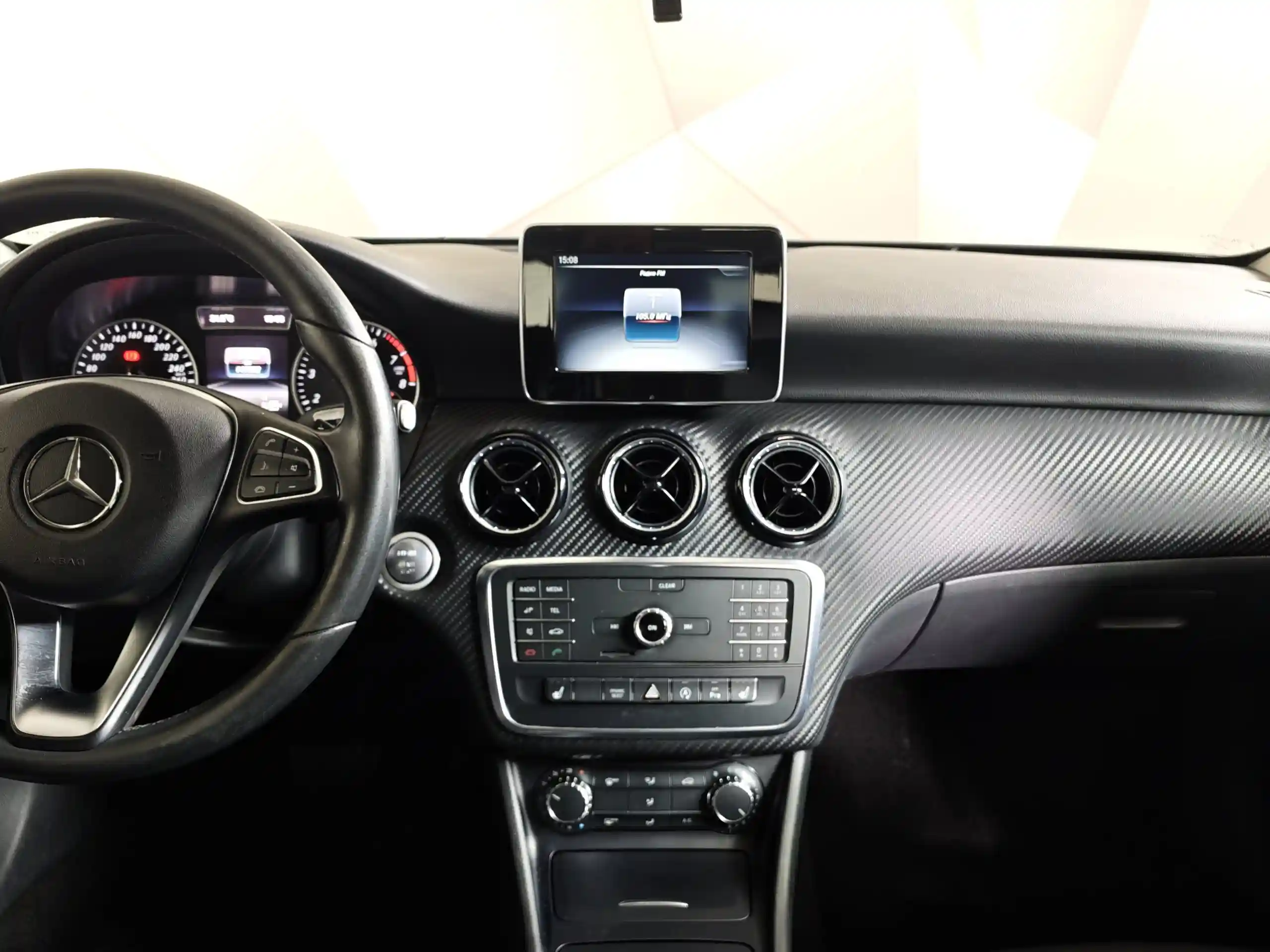 Mercedes-Benz GLA 2016