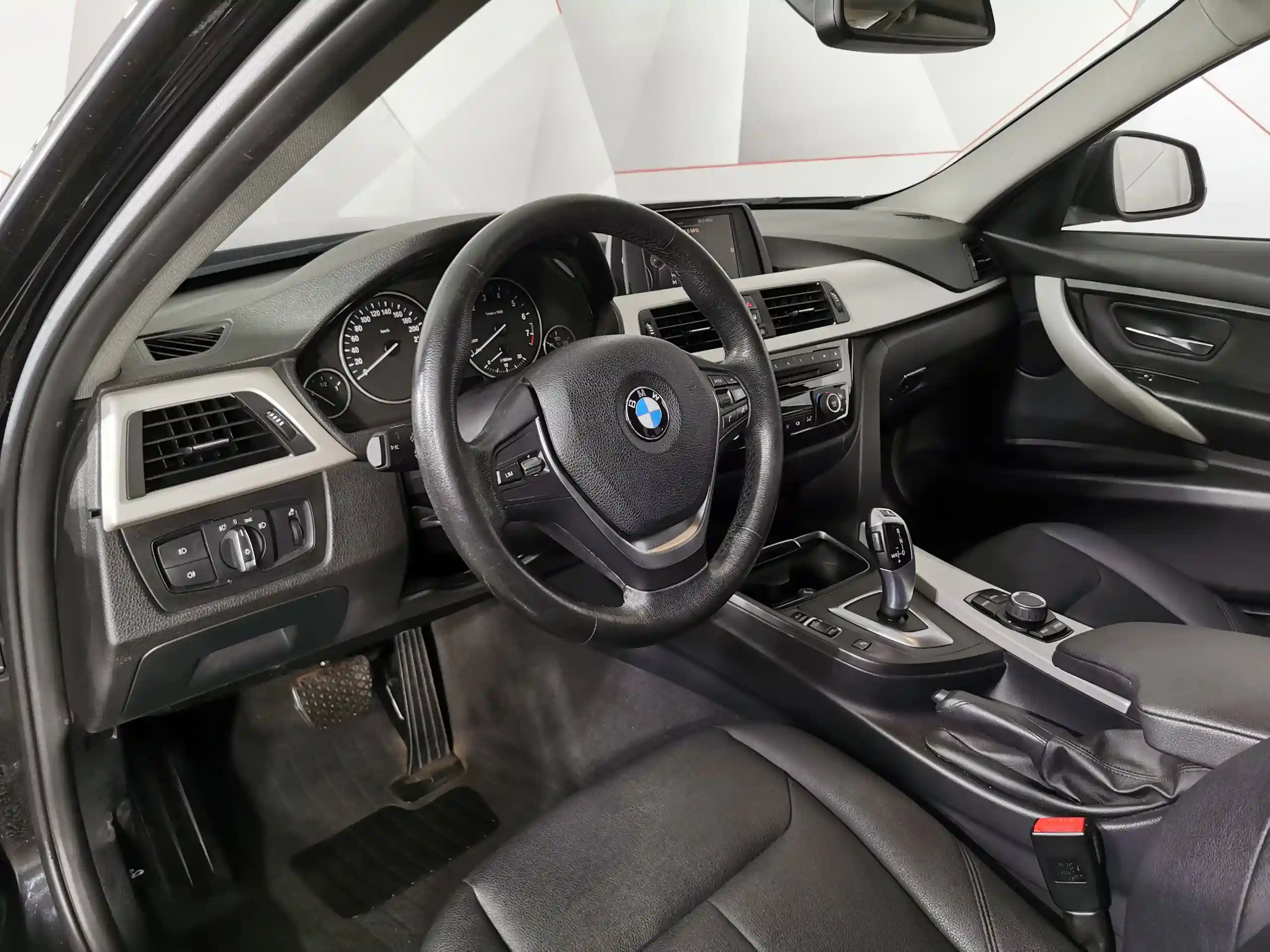 BMW 3 серия 2017