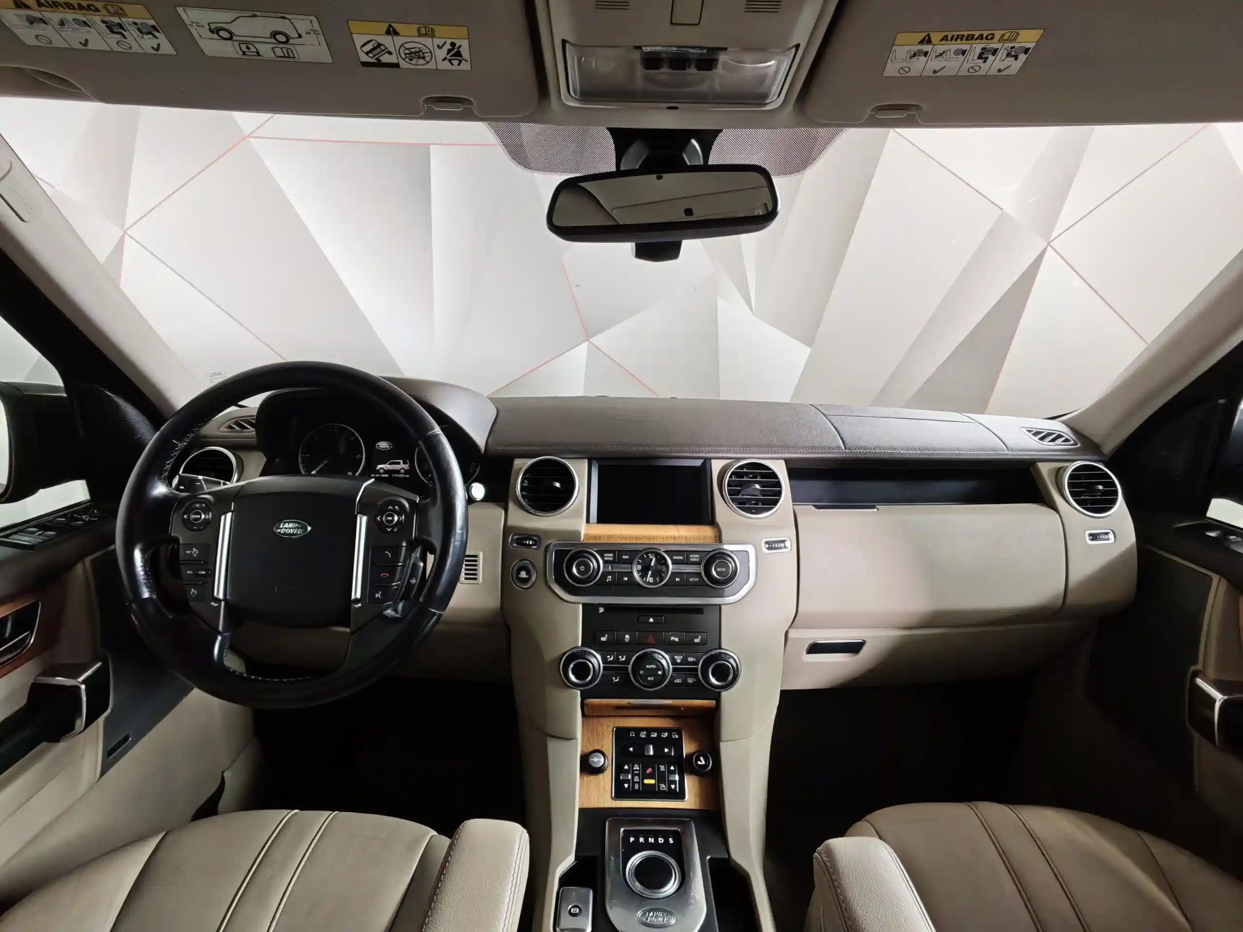 Land Rover Discovery 2012