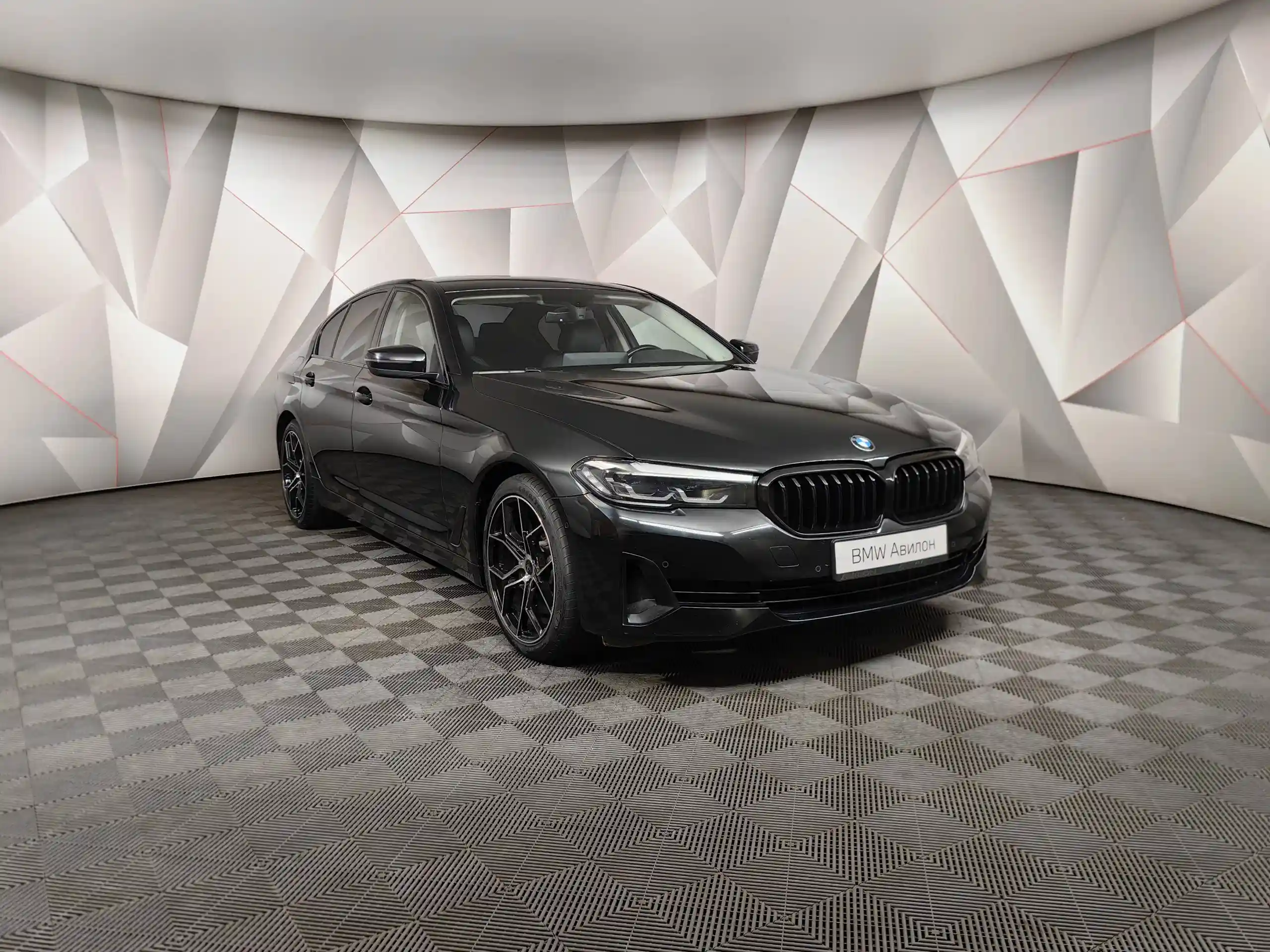 BMW 5 серия 2021