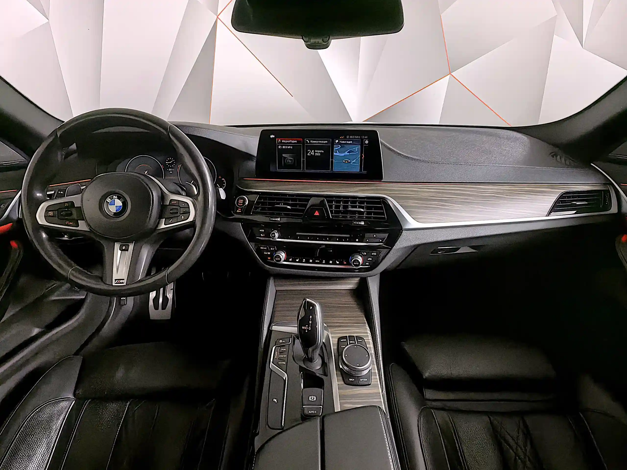 BMW 5 серия 2019