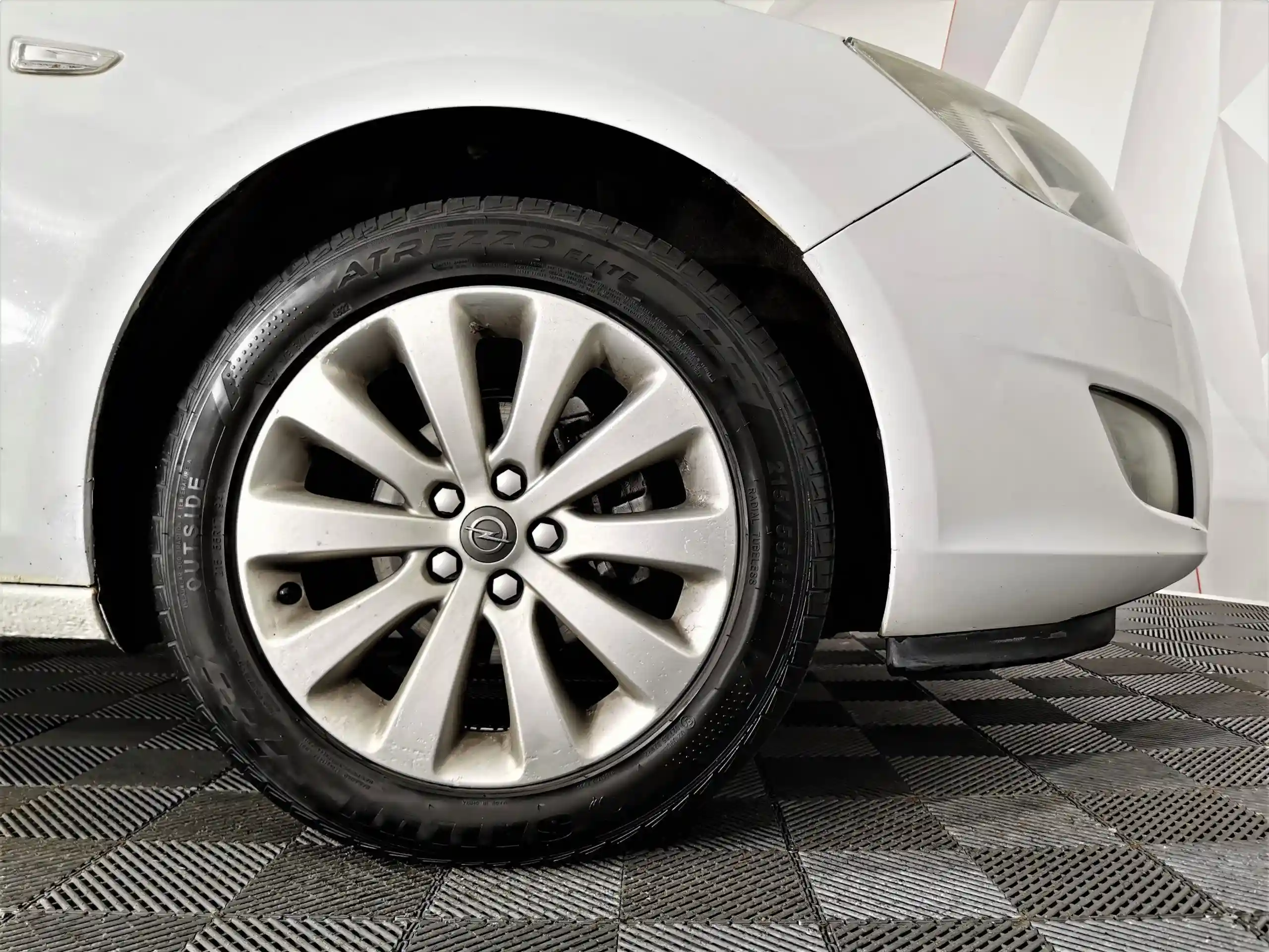 Opel Astra 2012