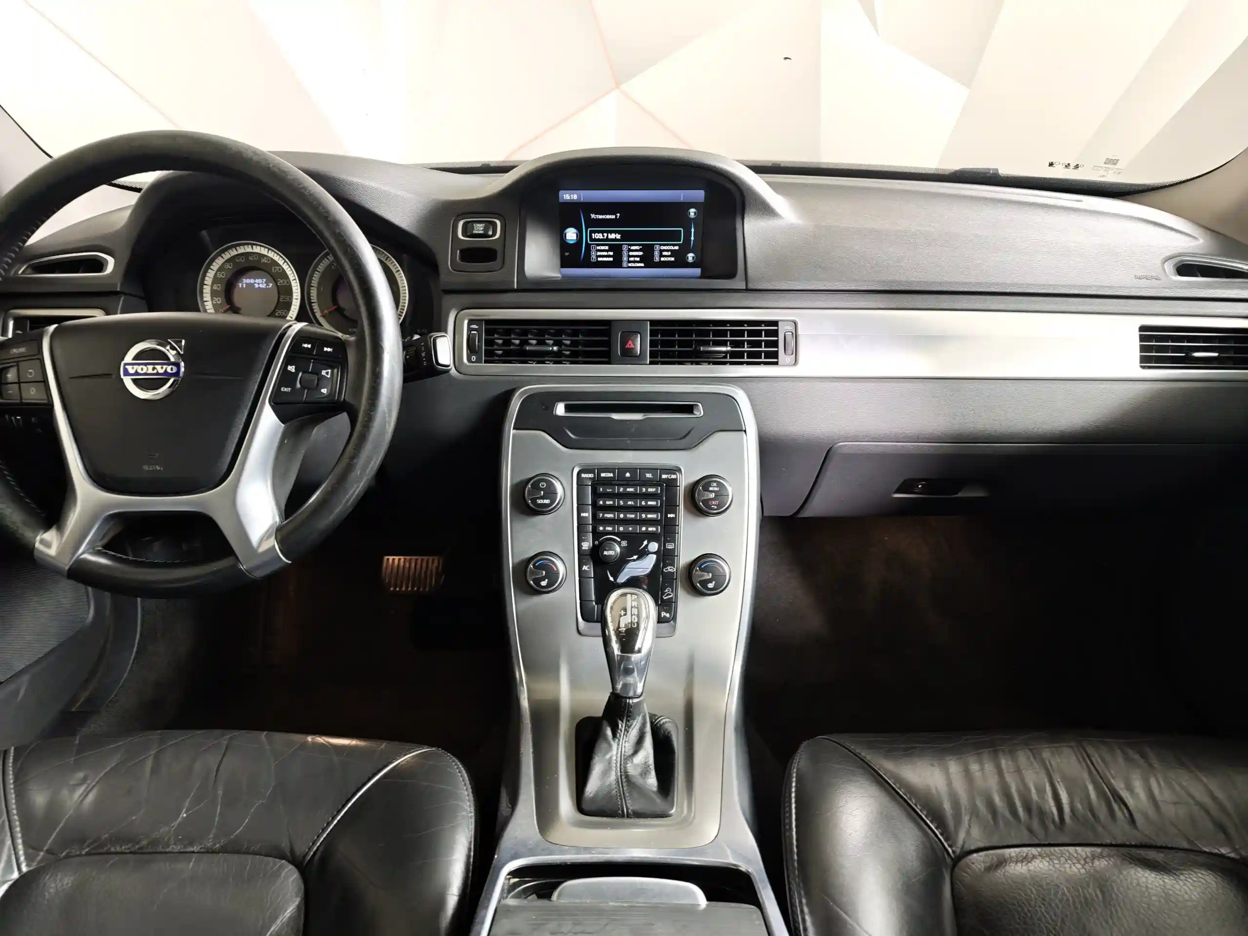 Volvo XC70 2012