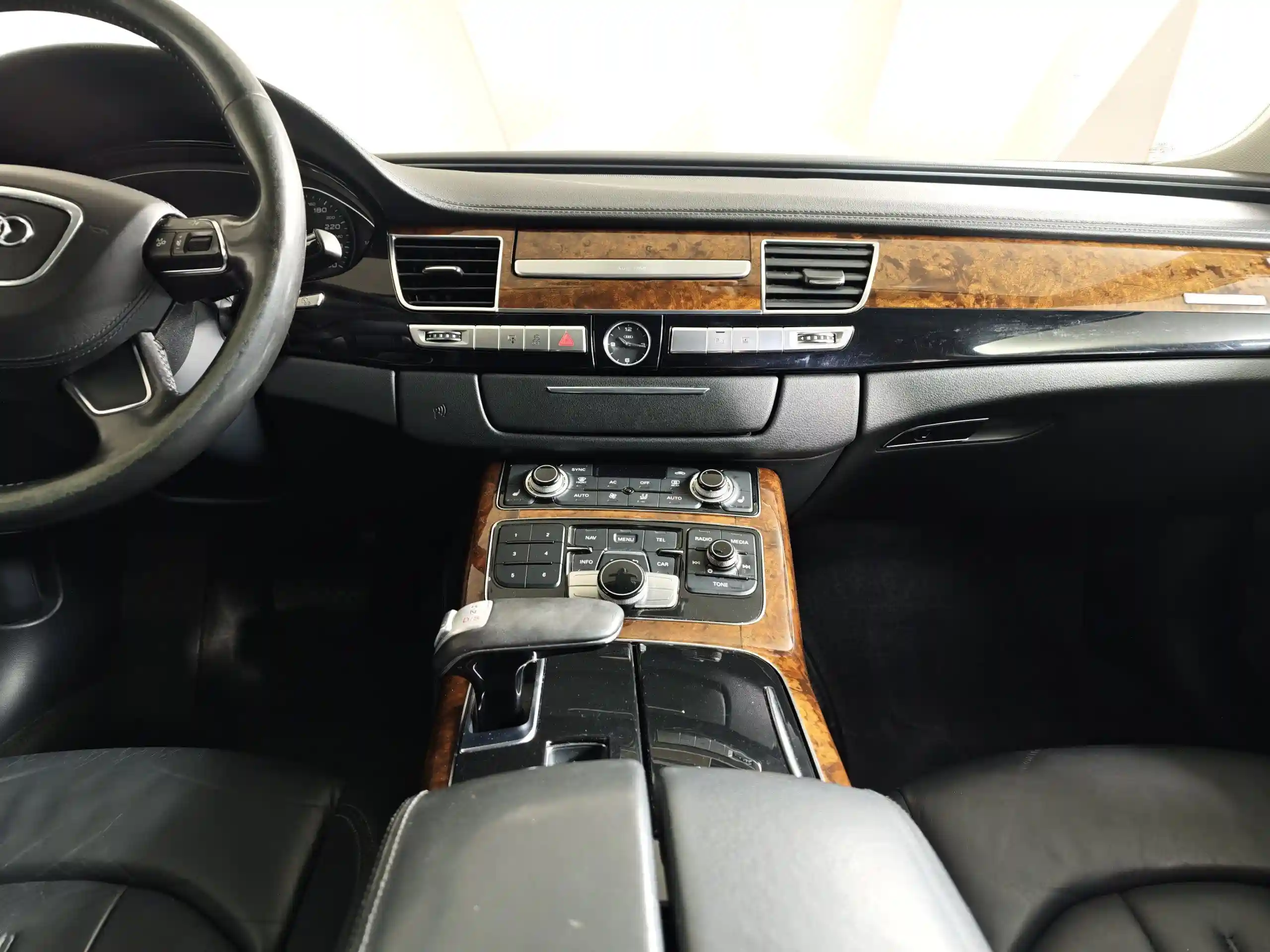 Audi A8 2011