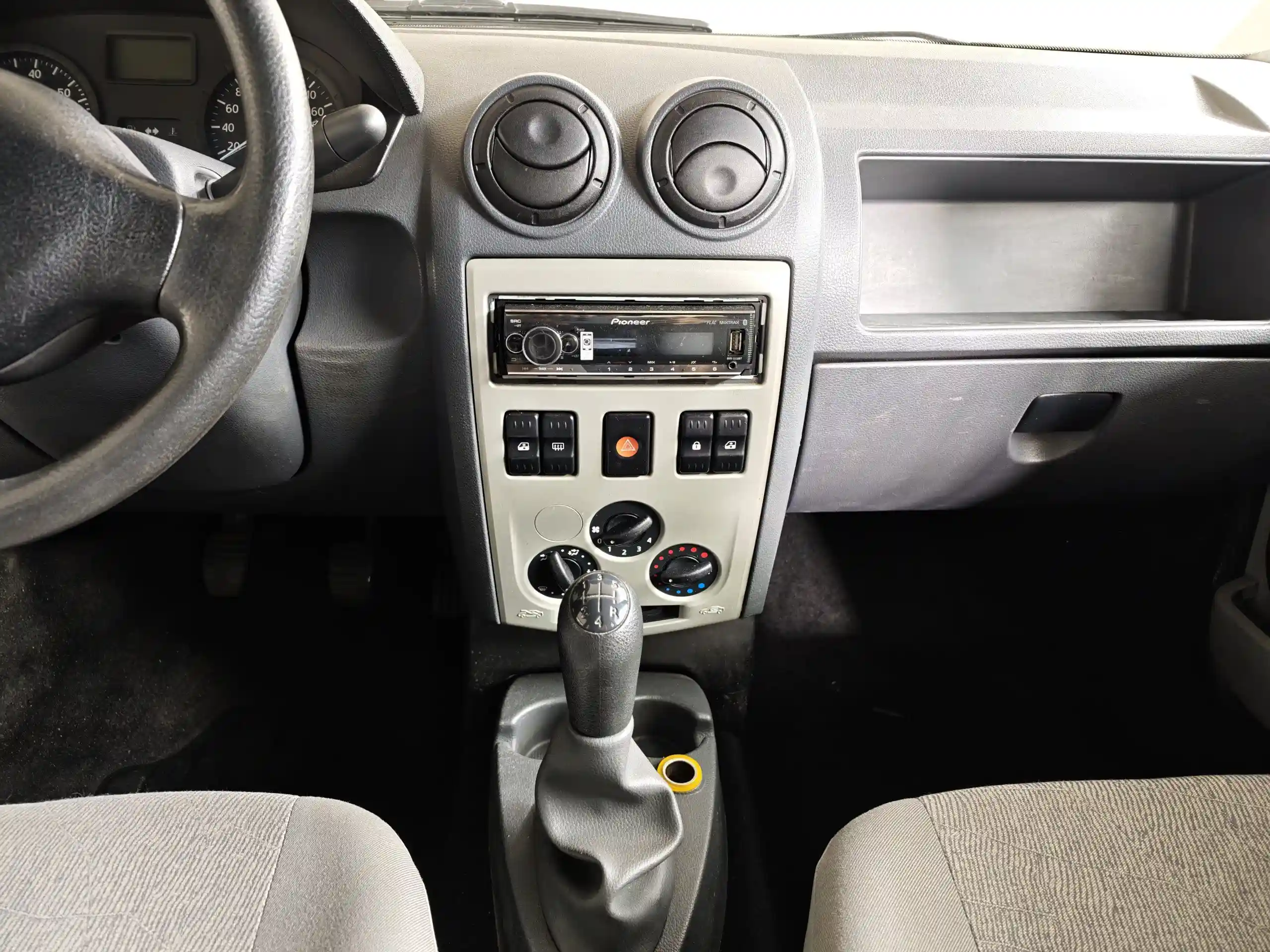 Renault Logan 2009
