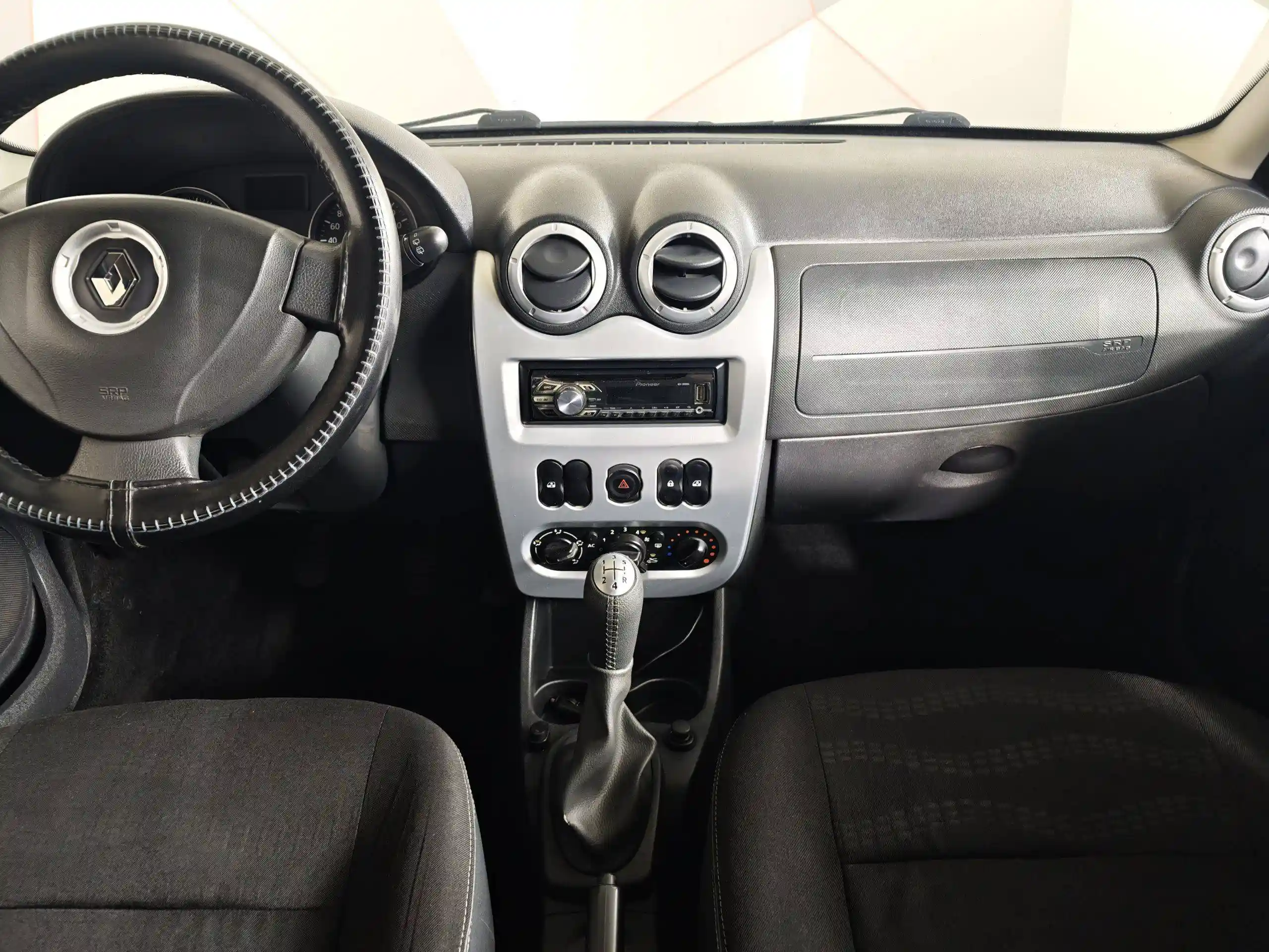 Renault Sandero 2013