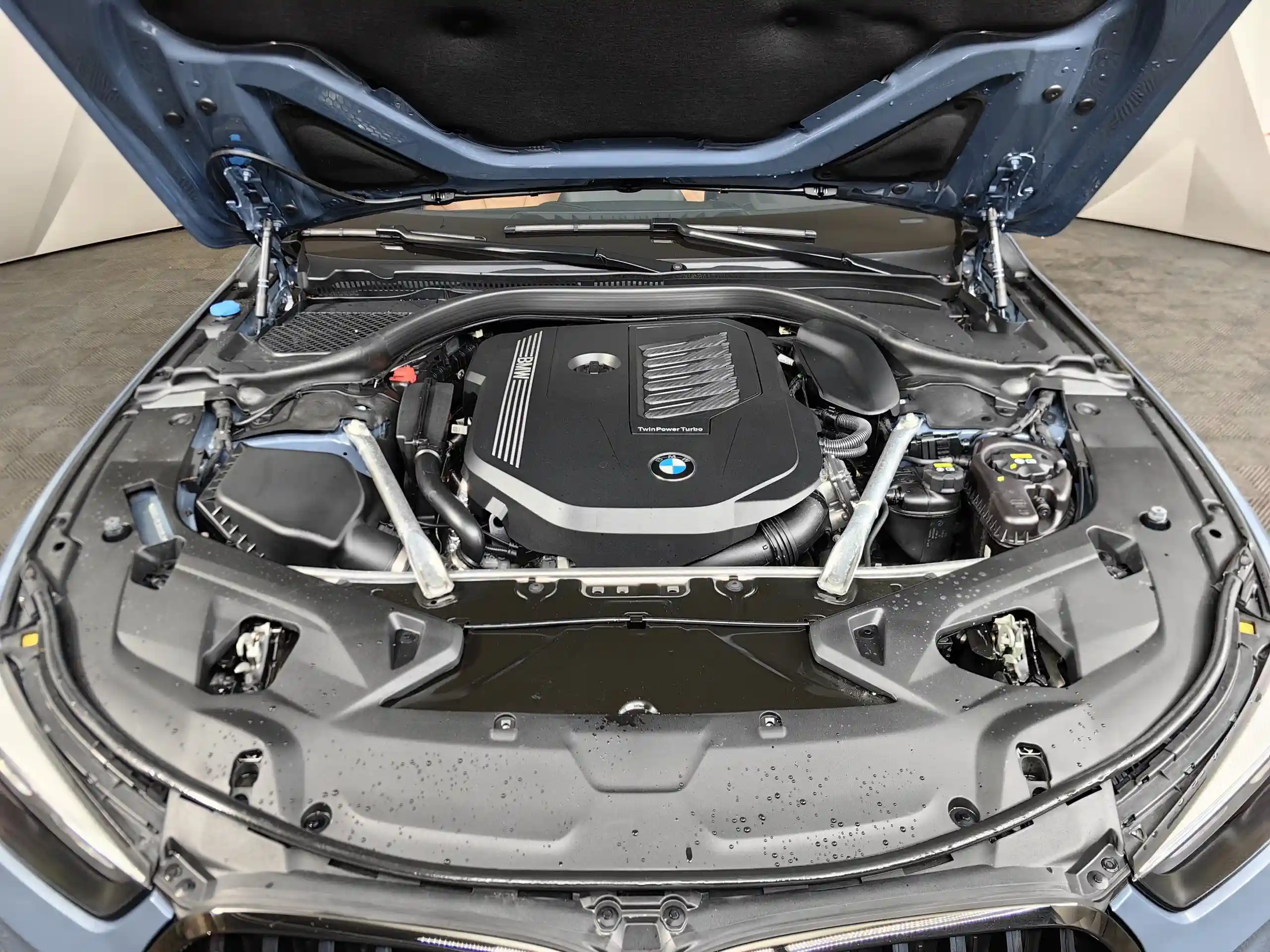 BMW 8 серия 2021