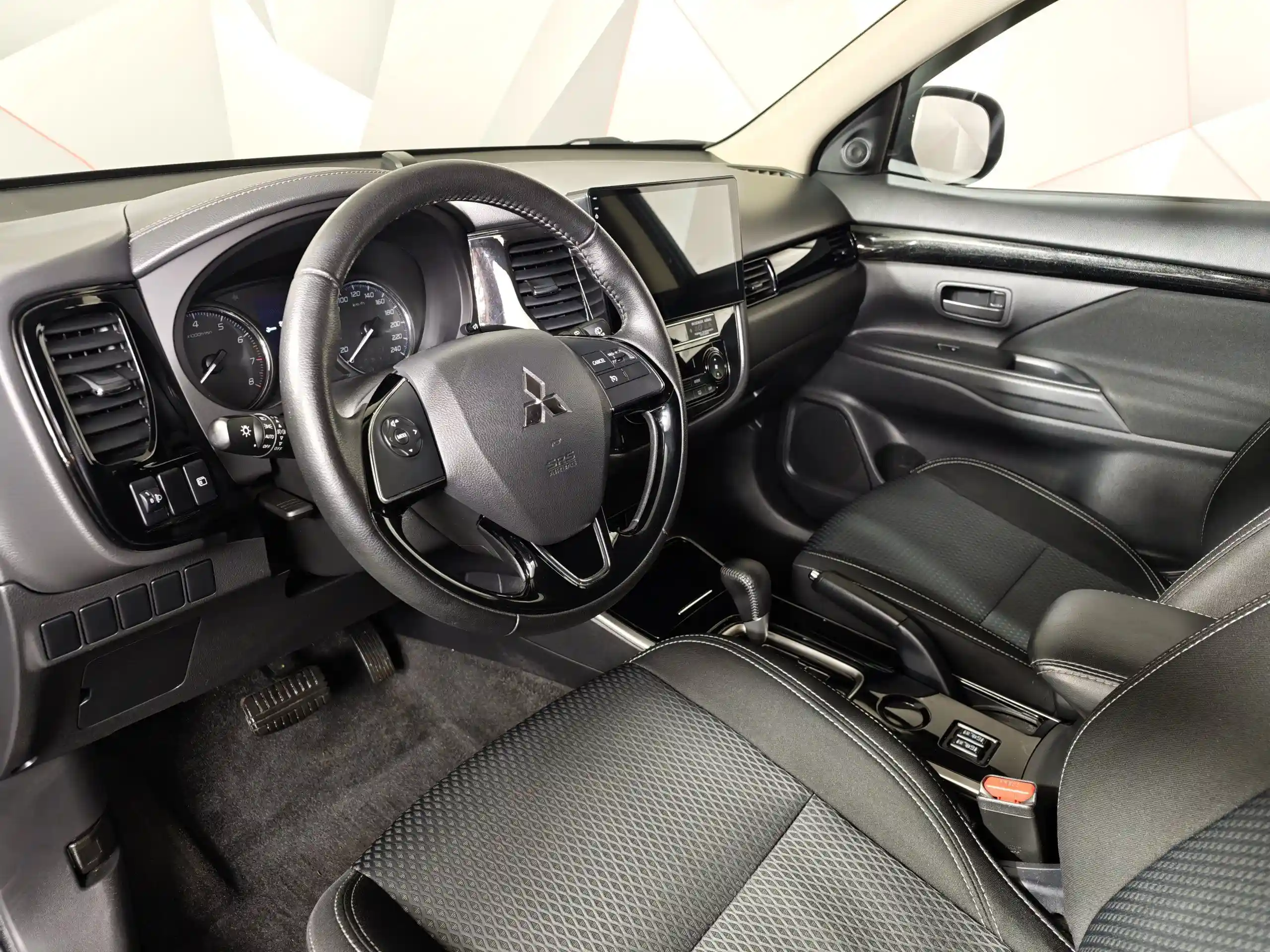 Mitsubishi Outlander 2019