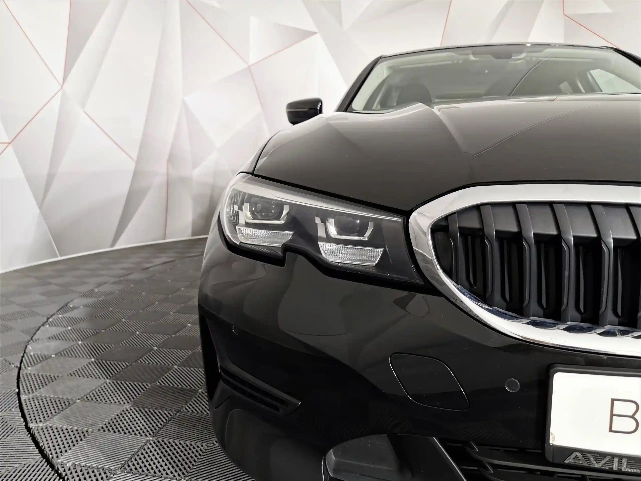 BMW 3 серия 2019