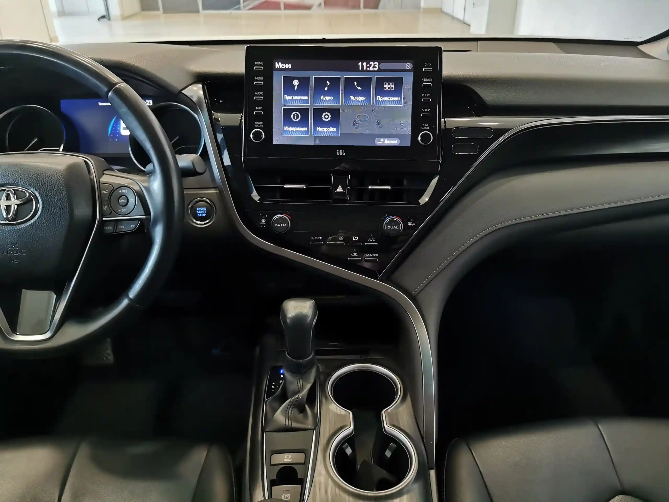 Toyota Camry 2021