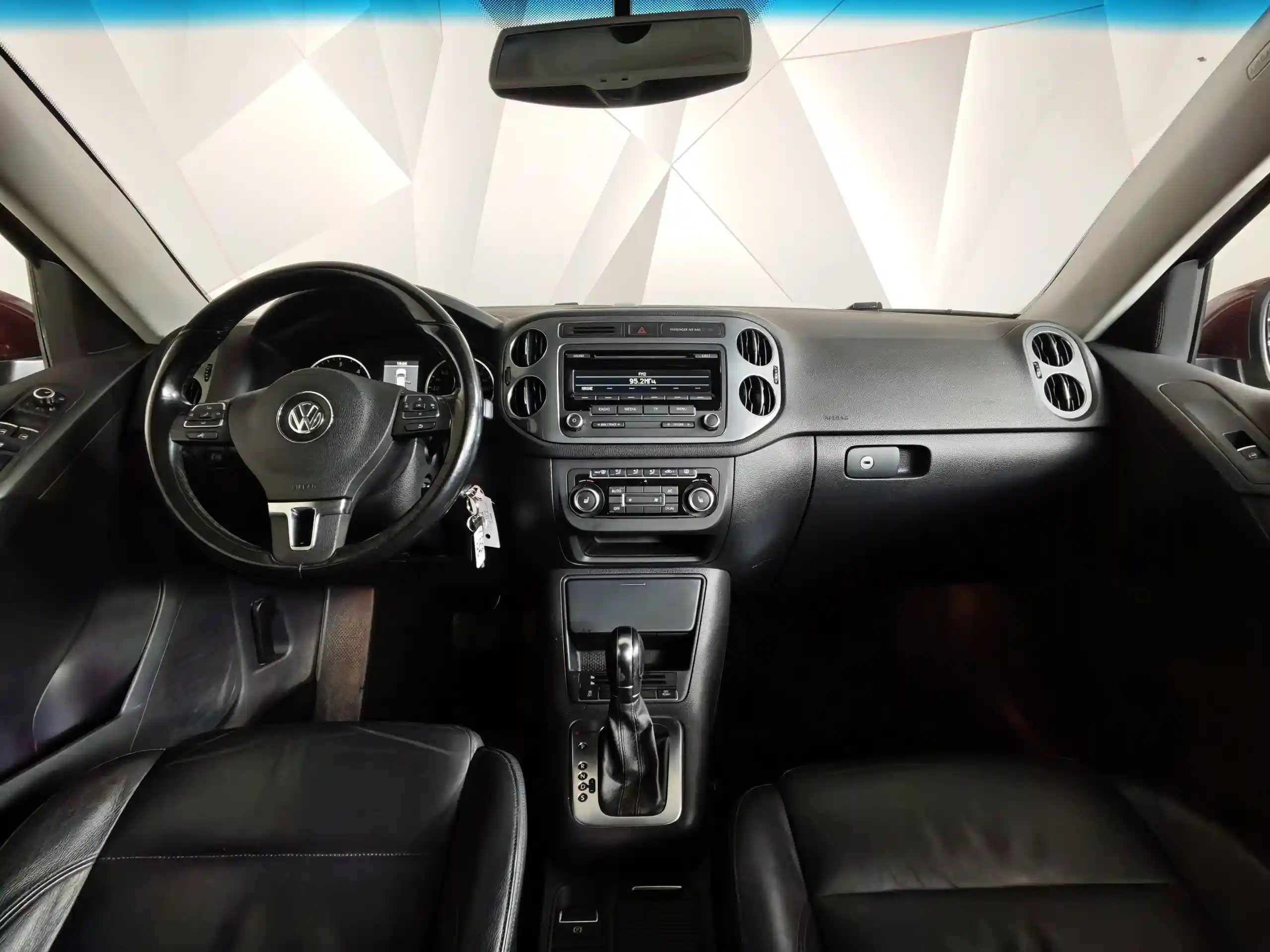 Volkswagen Tiguan 2011