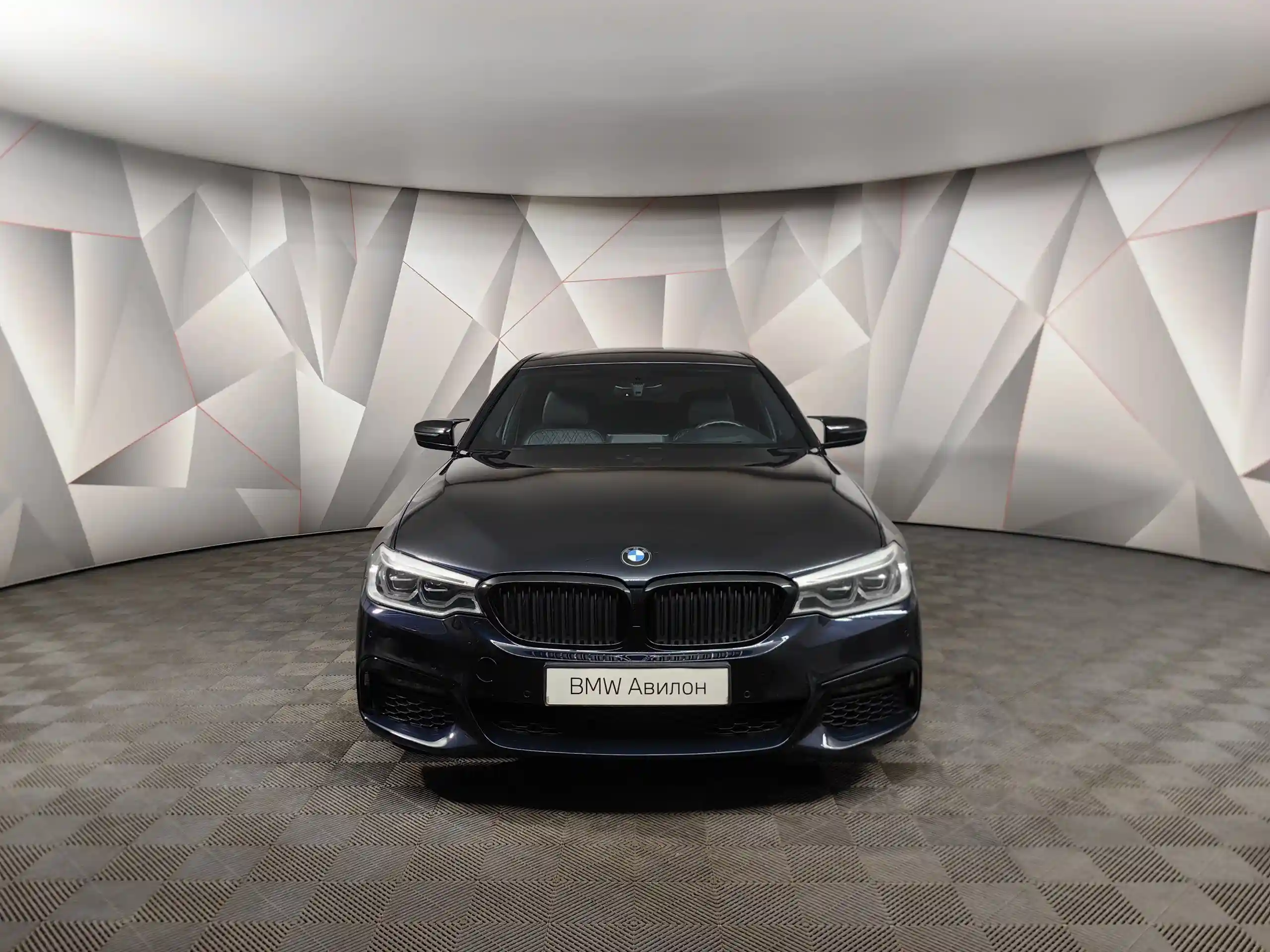 BMW 5 серия 2019