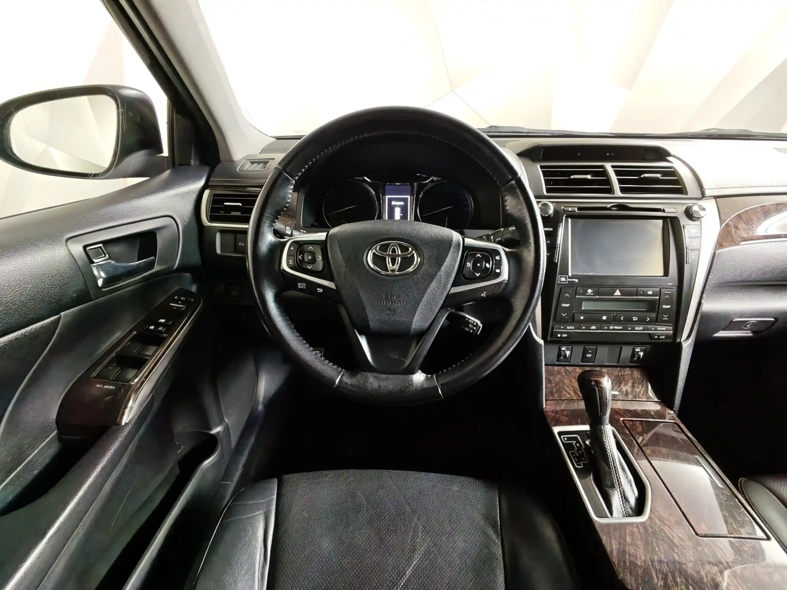 Toyota Camry 2017
