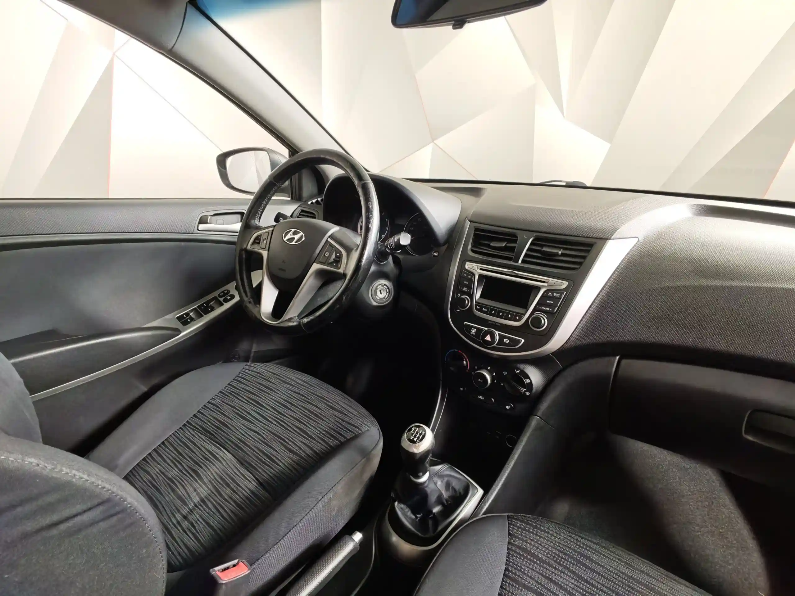 Hyundai Solaris 2014