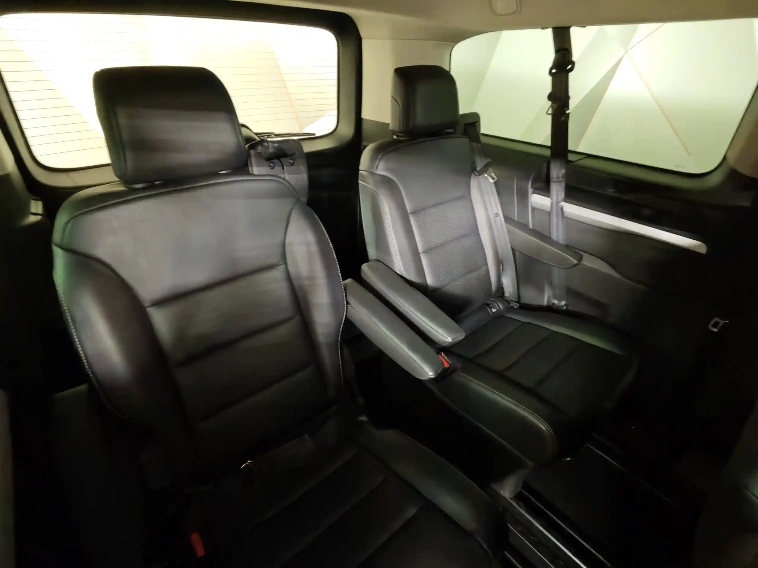 Peugeot Traveller Business 2020
