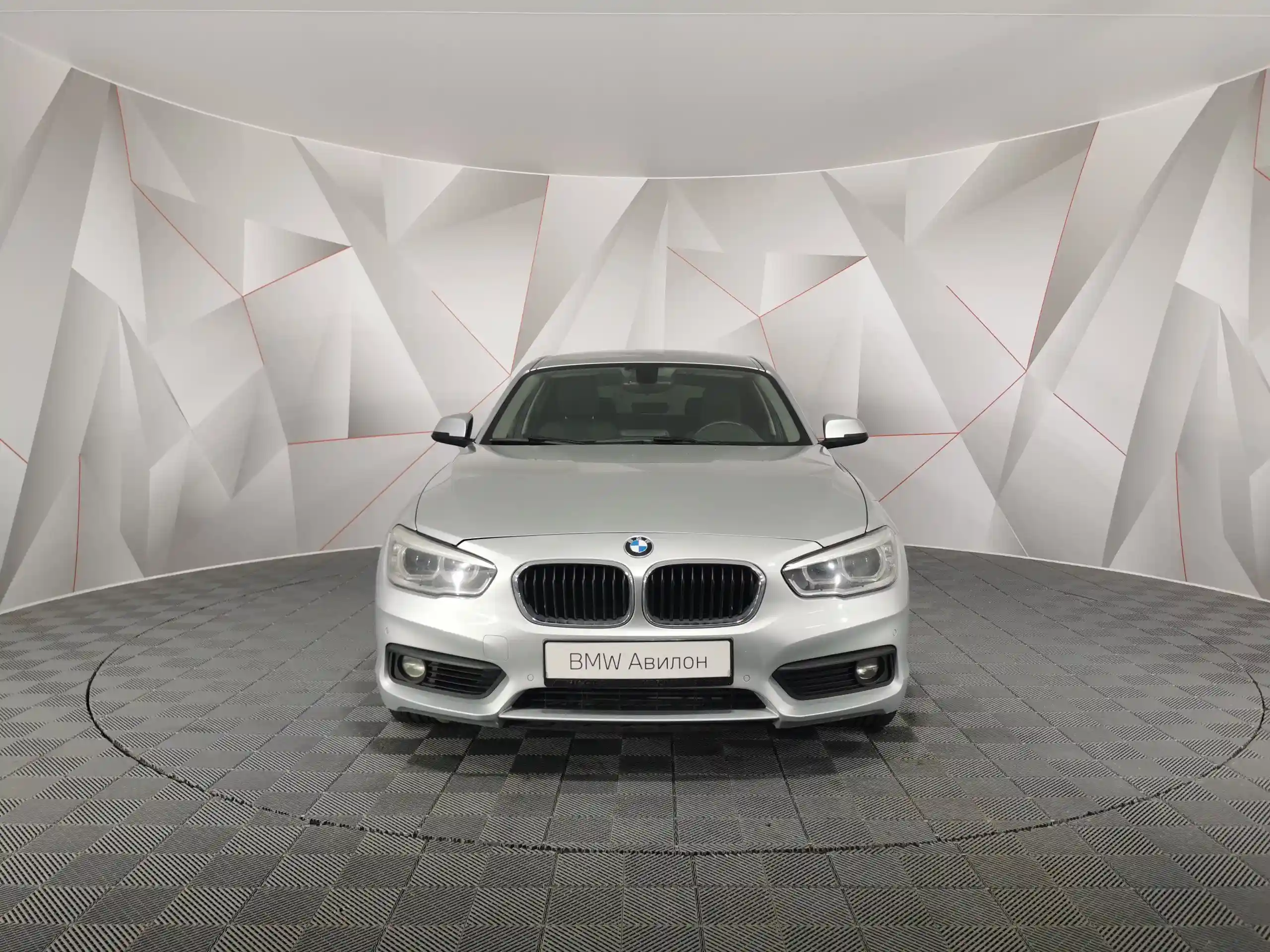 BMW 1 серия 2018