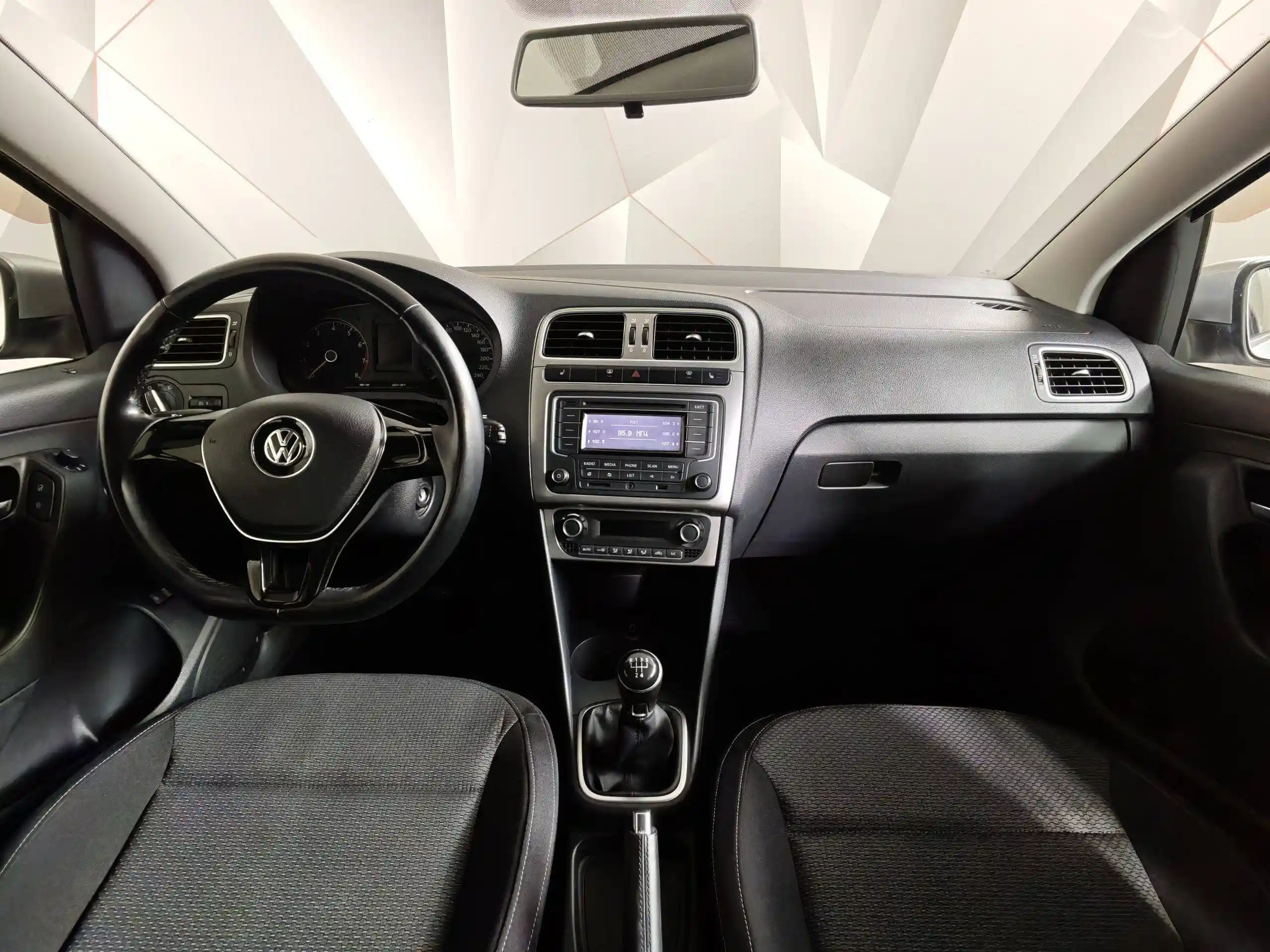 Volkswagen Polo 2015