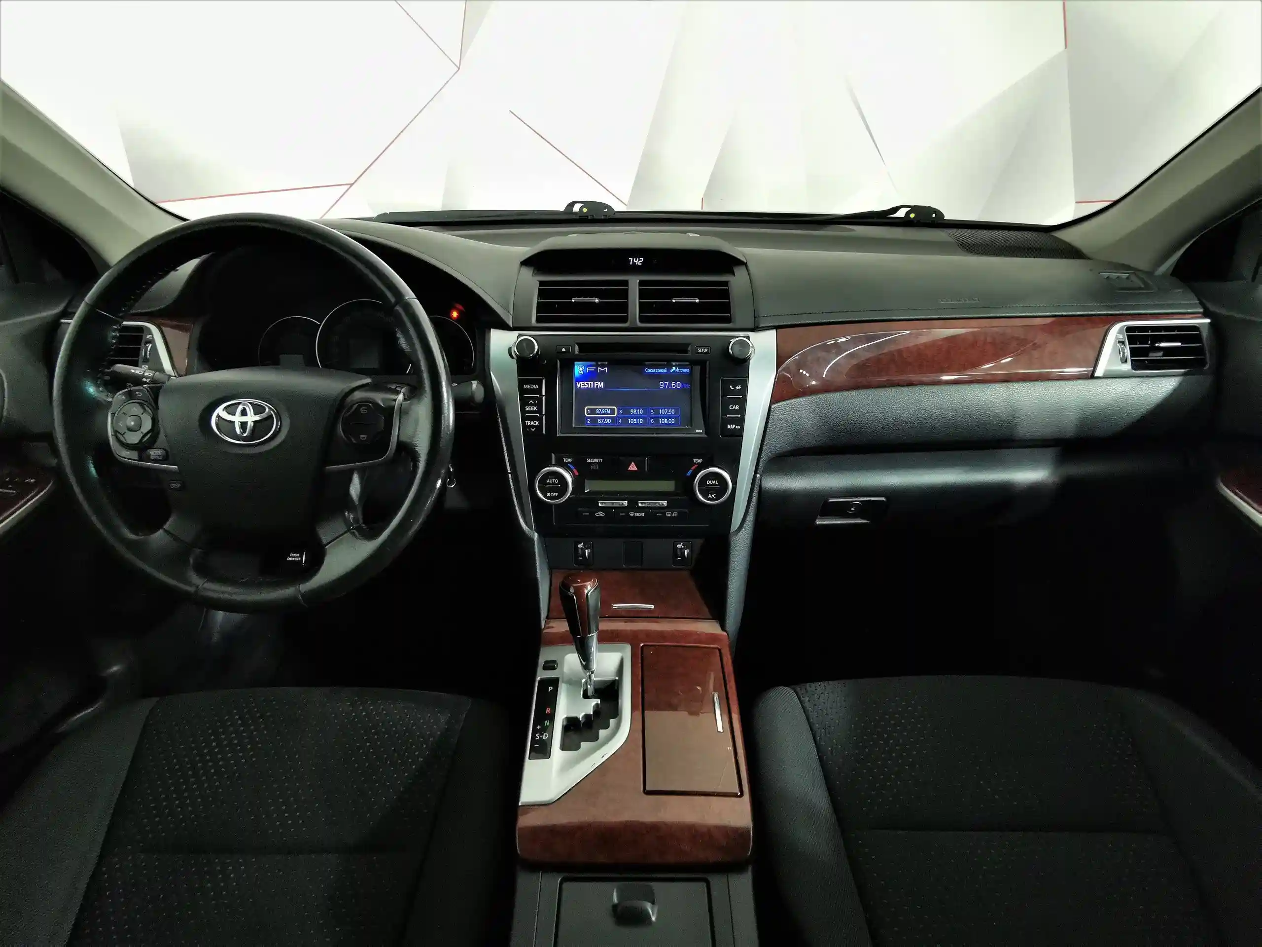 Toyota Camry 2014
