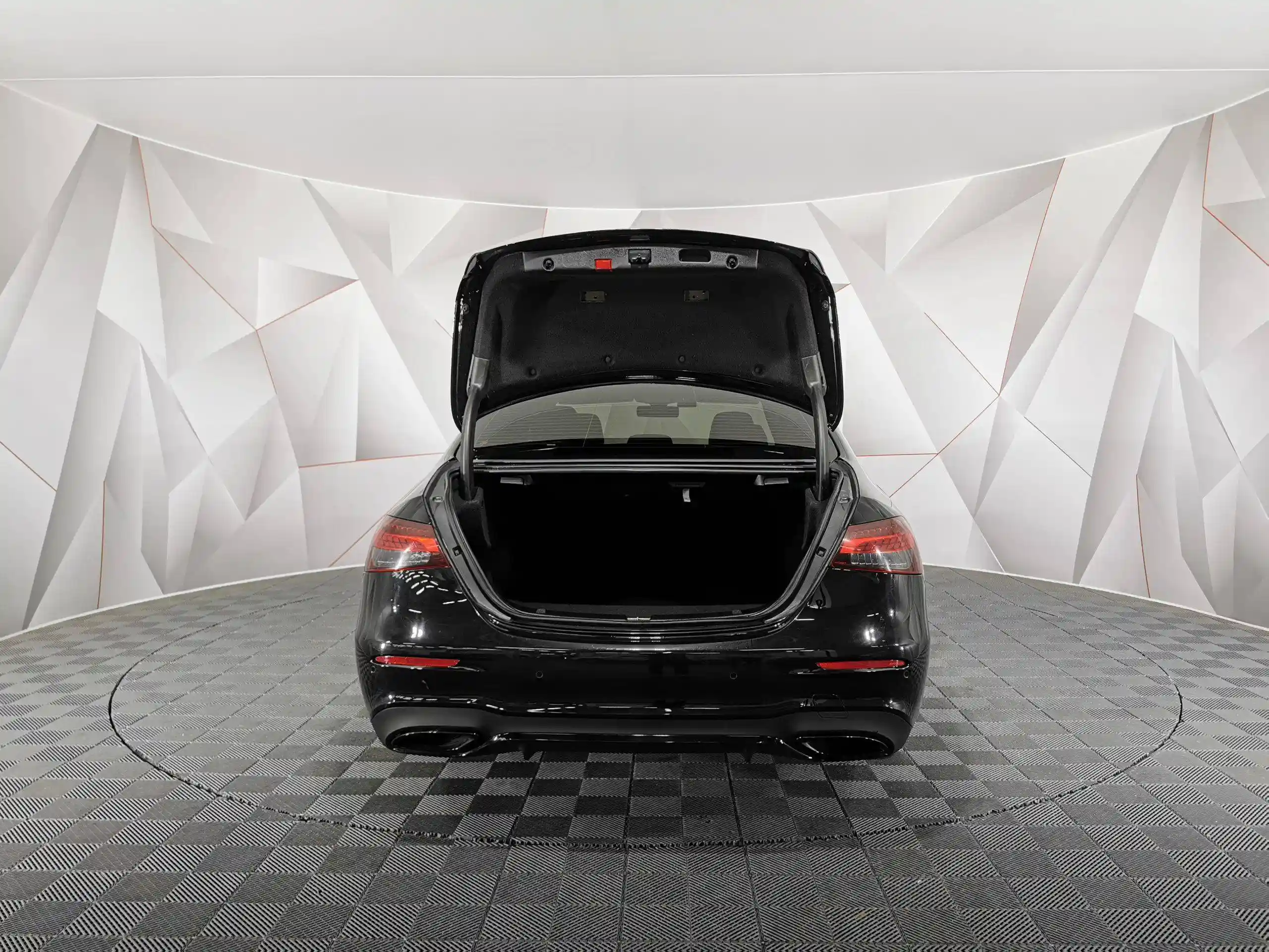 Mercedes-Benz E-Класс 2021