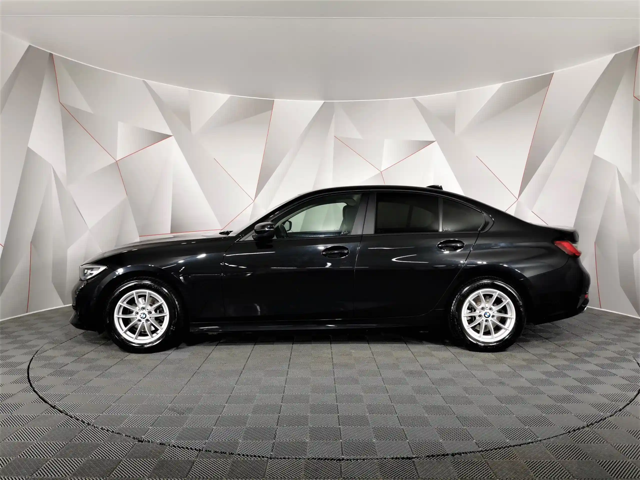 BMW 3 серия 2019