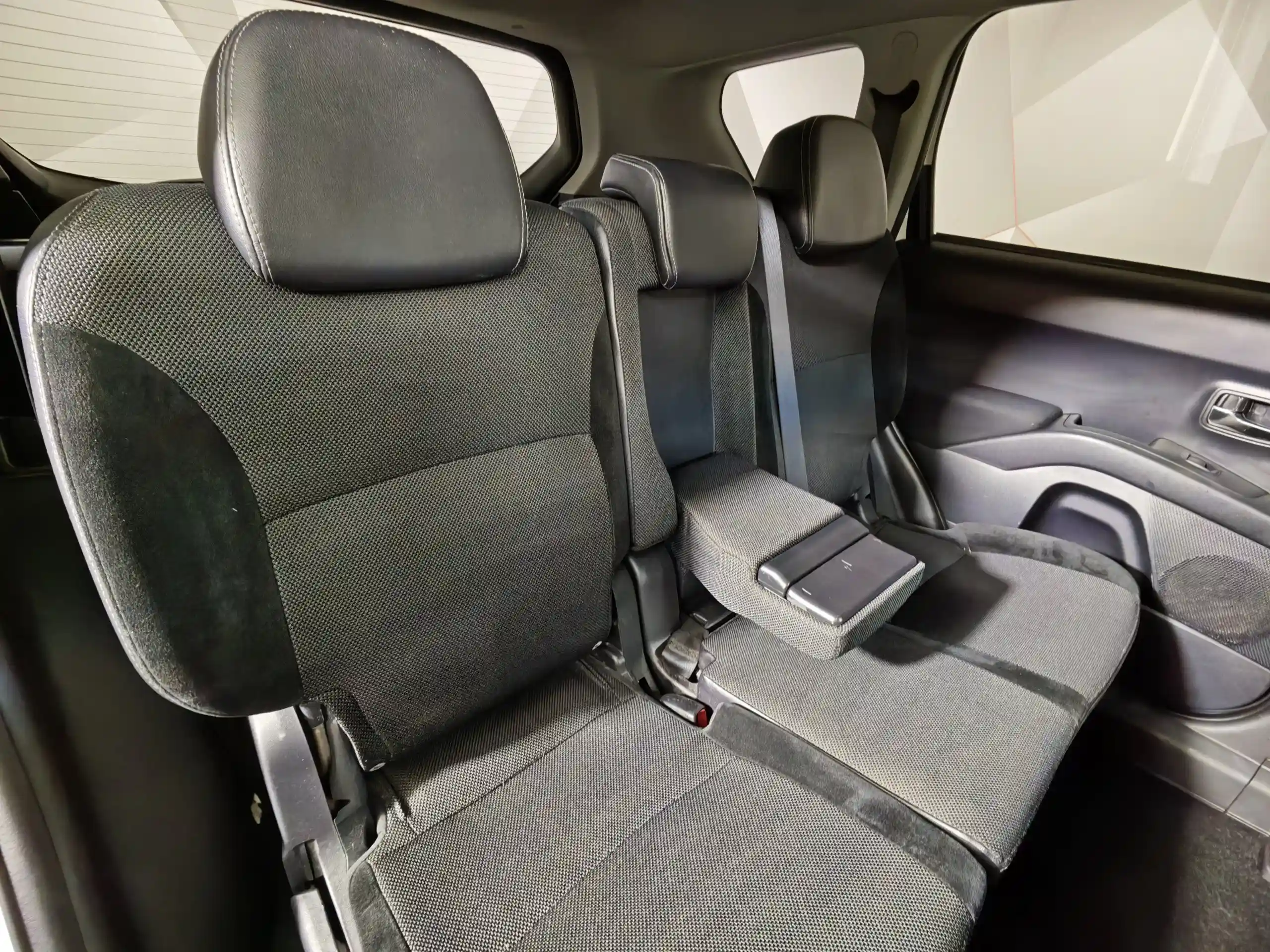 Peugeot 4007 2011