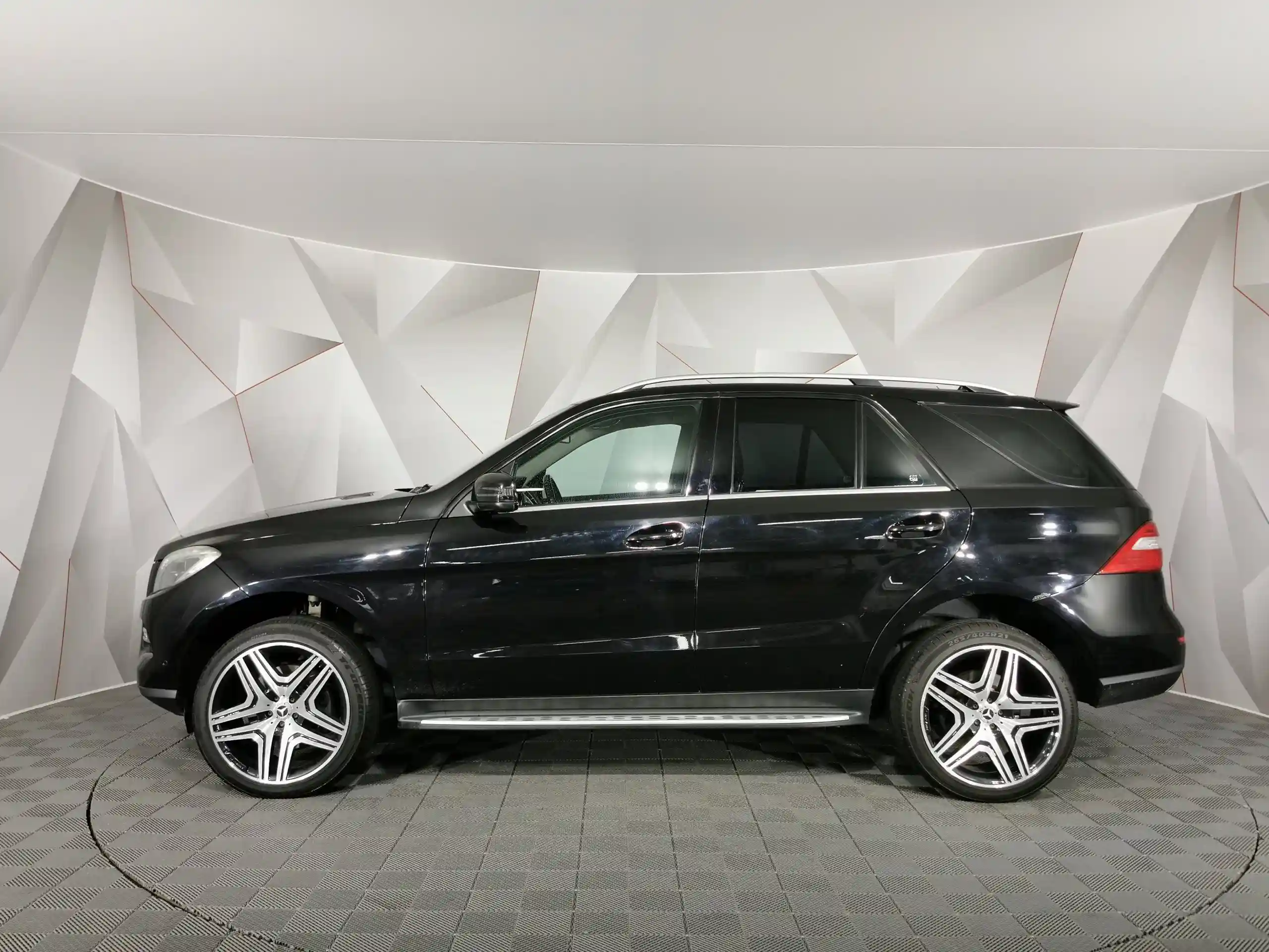 Mercedes-Benz M-Класс 2013
