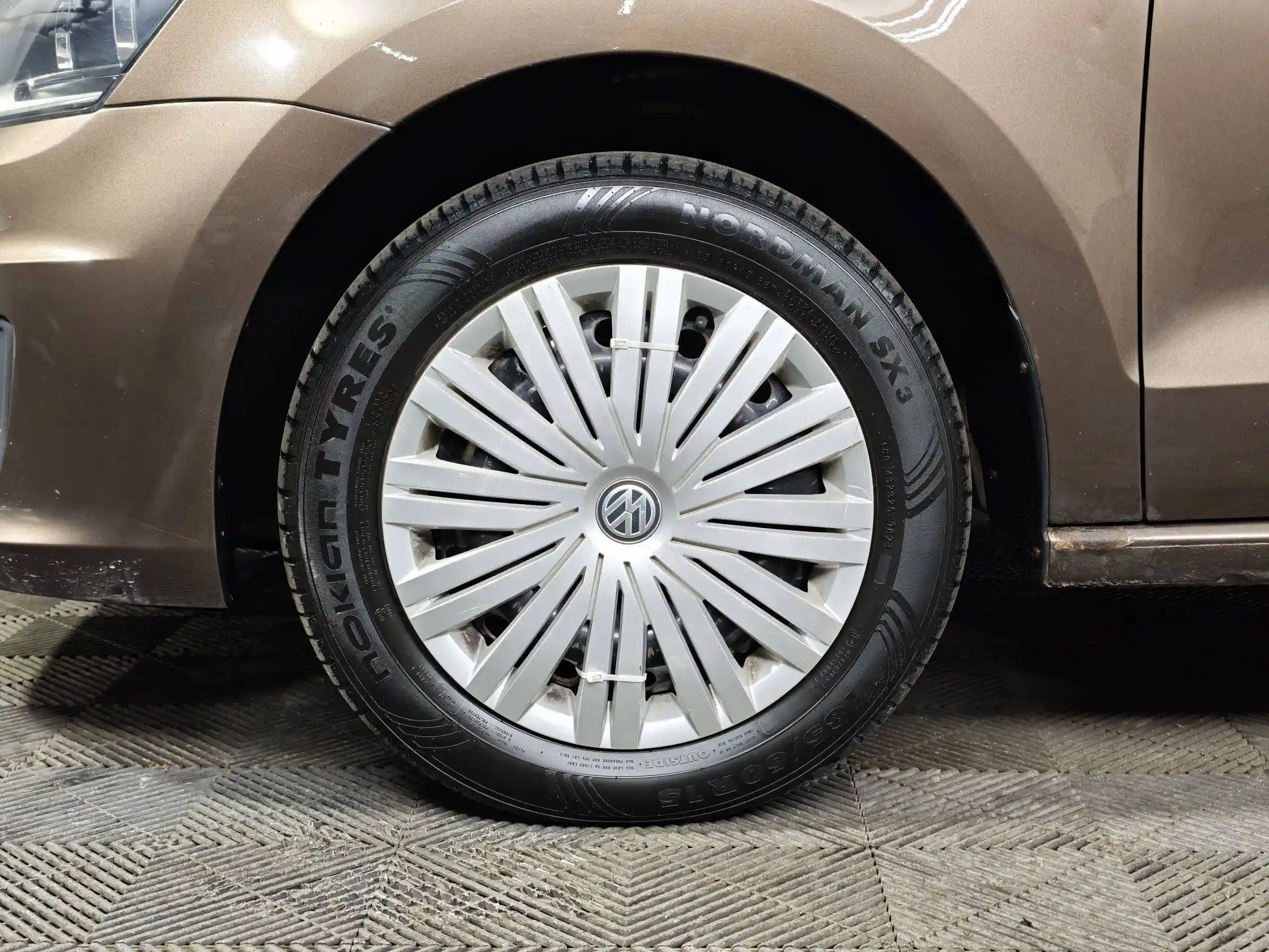 Volkswagen Polo 2015