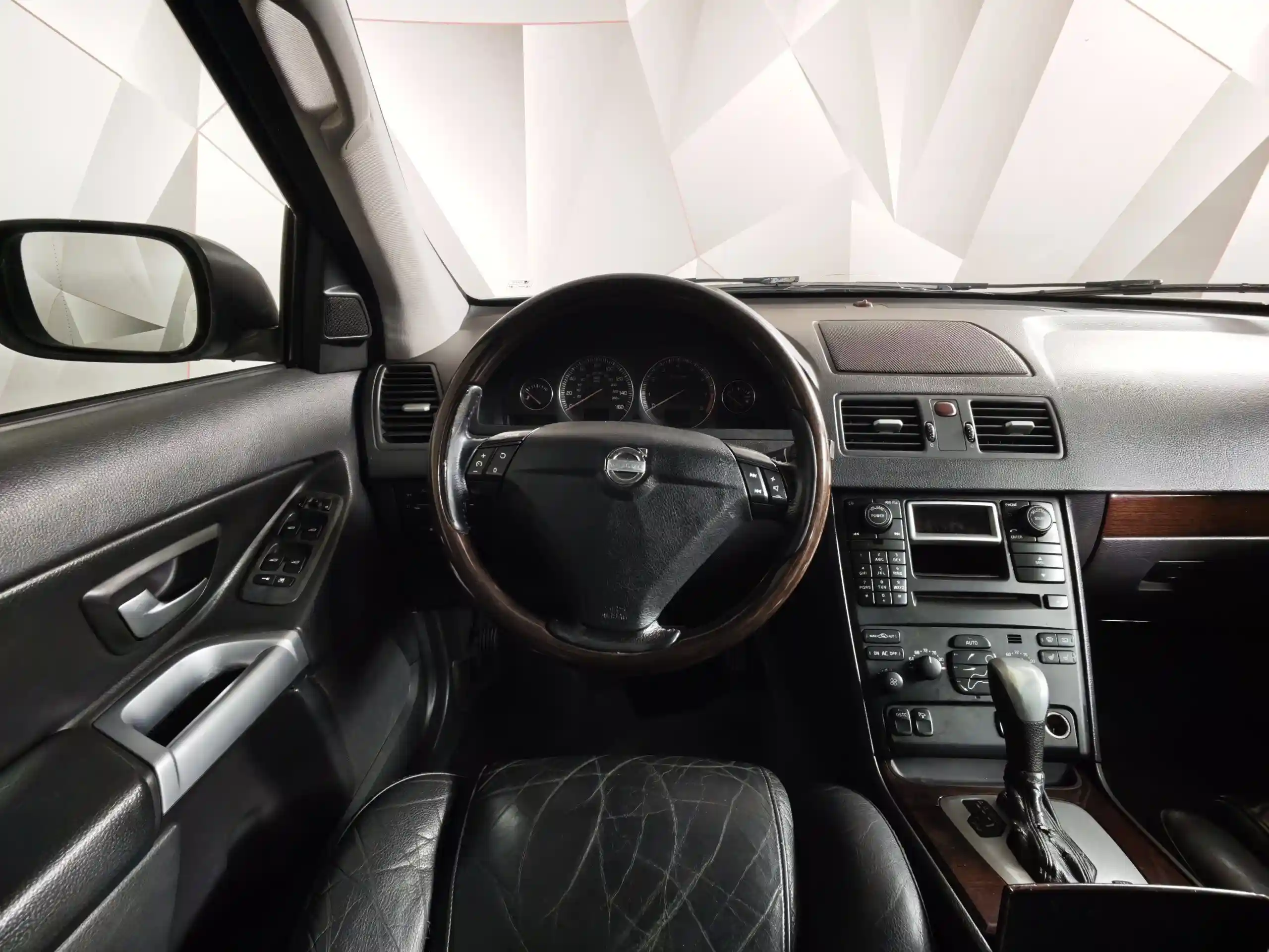 Volvo XC90 2003