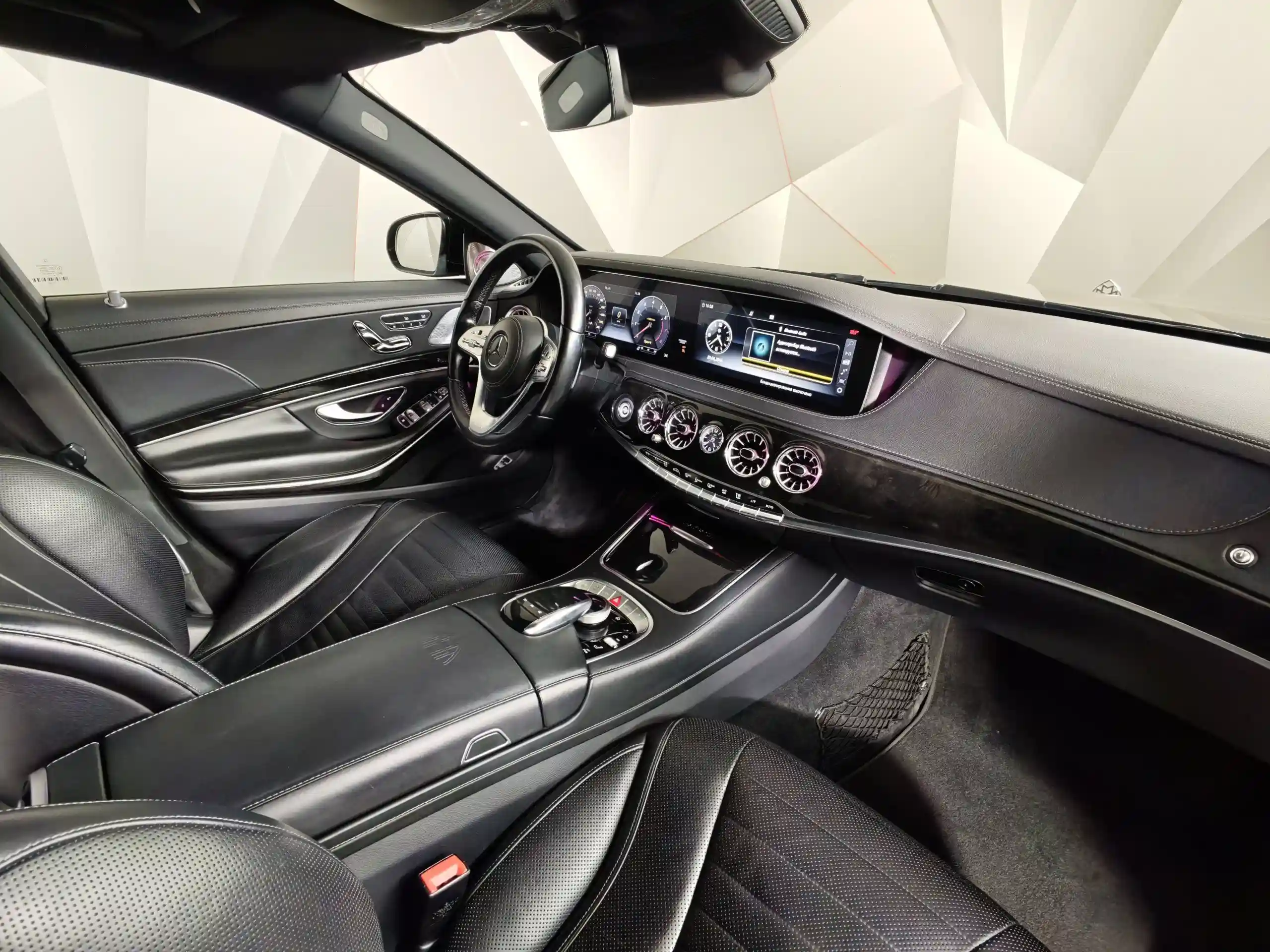 Mercedes-Benz S-Класс 2018