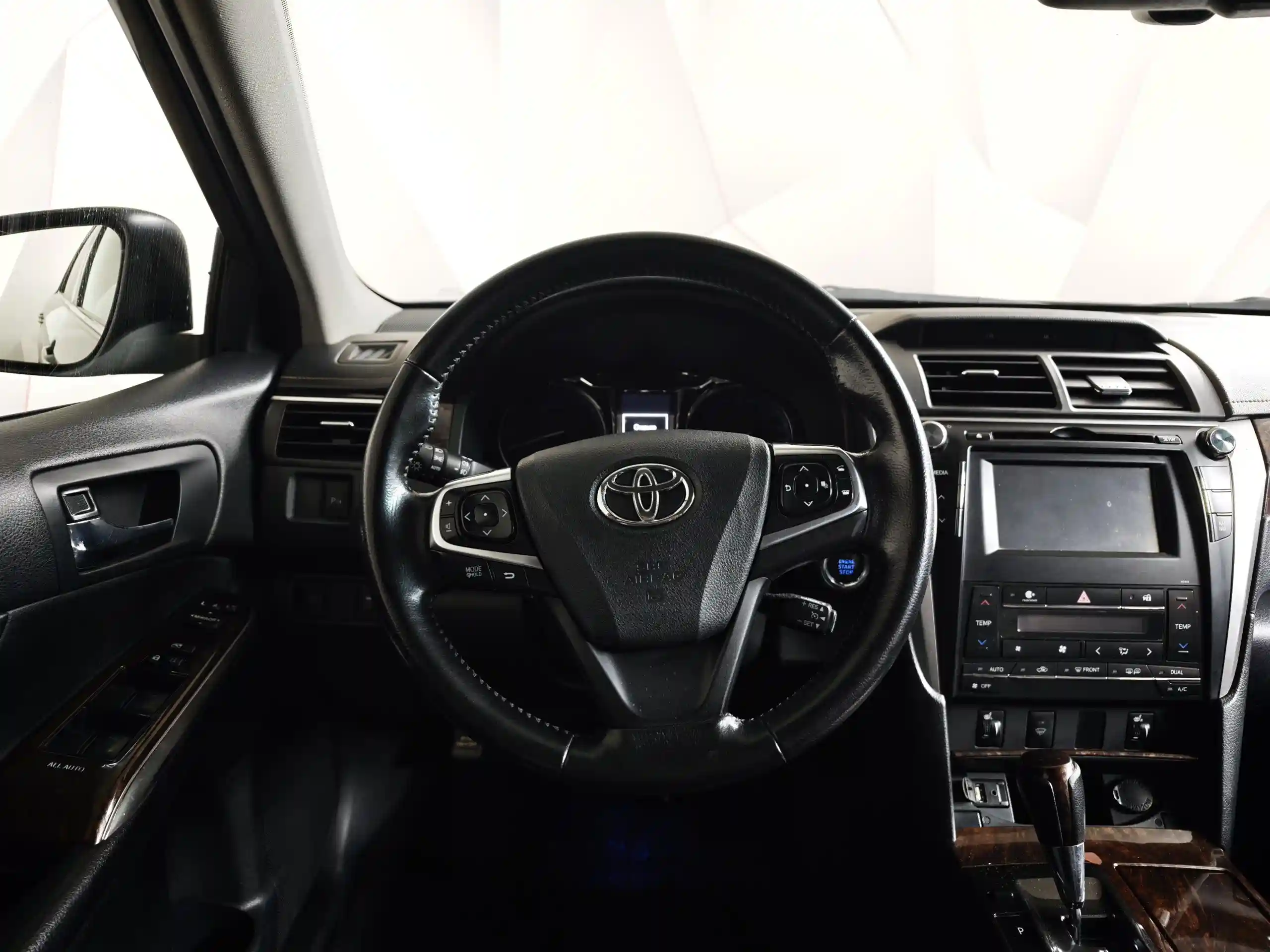 Toyota Camry 2015