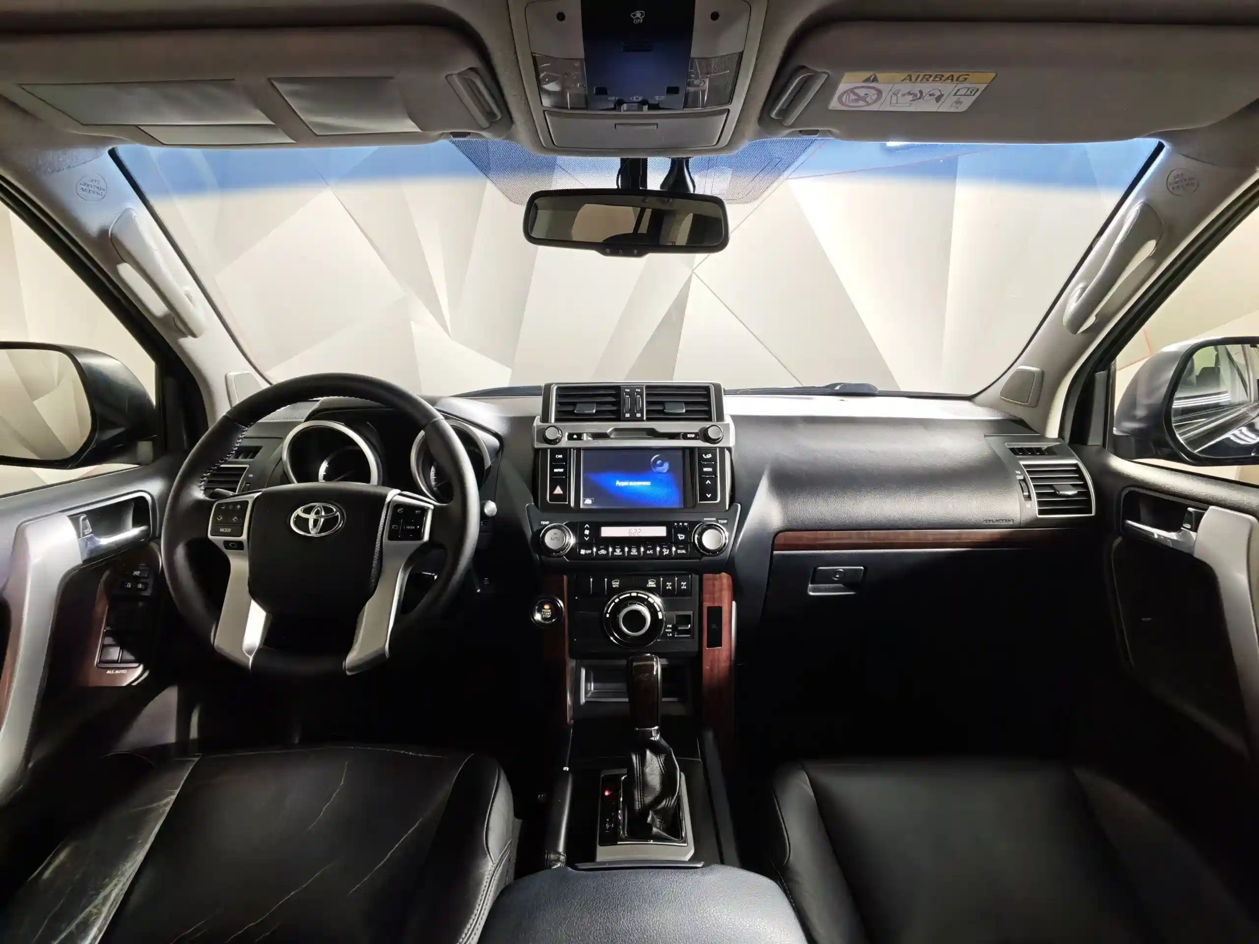 Toyota Land Cruiser Prado 2013