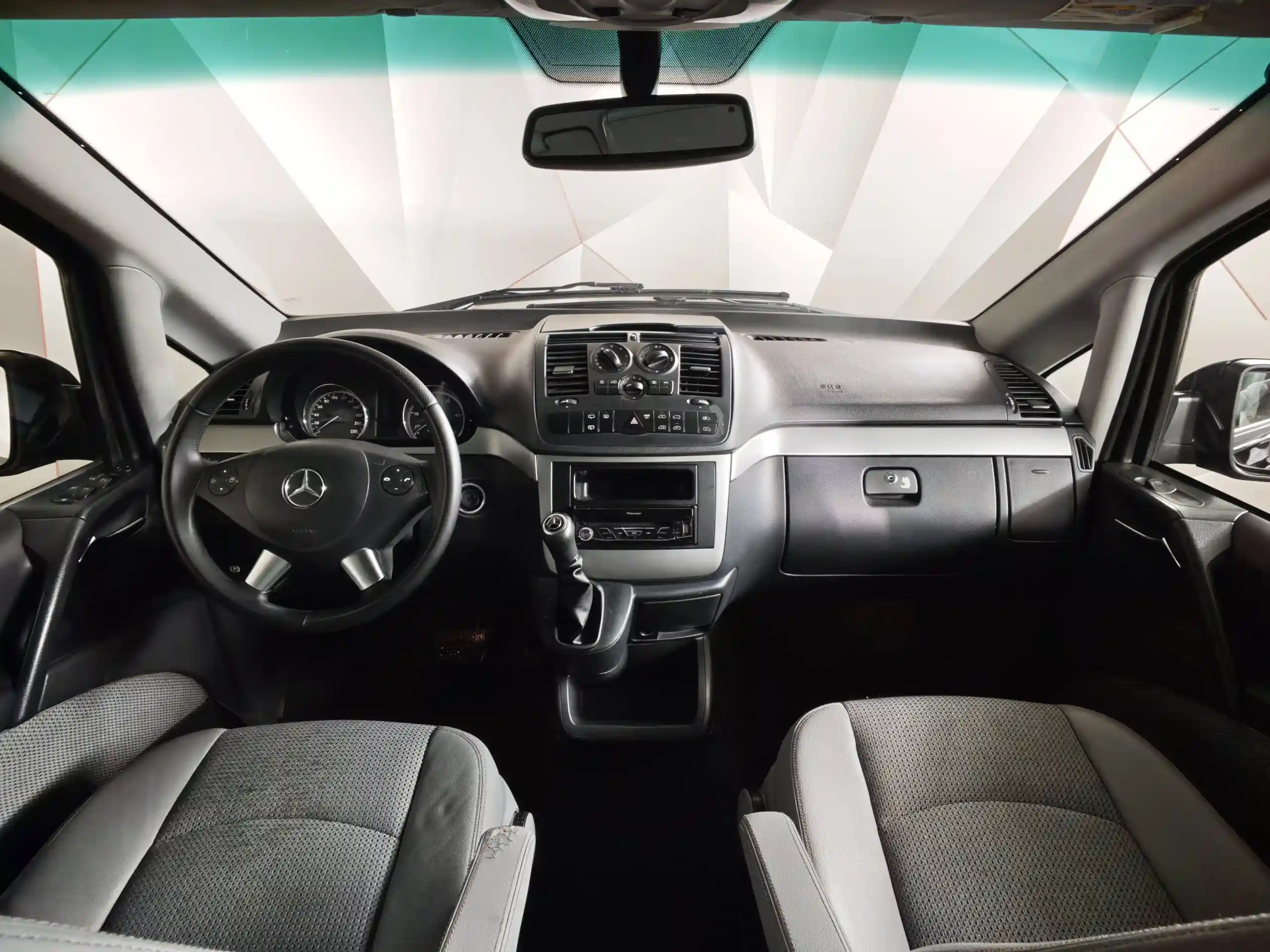 Mercedes-Benz Viano 2011
