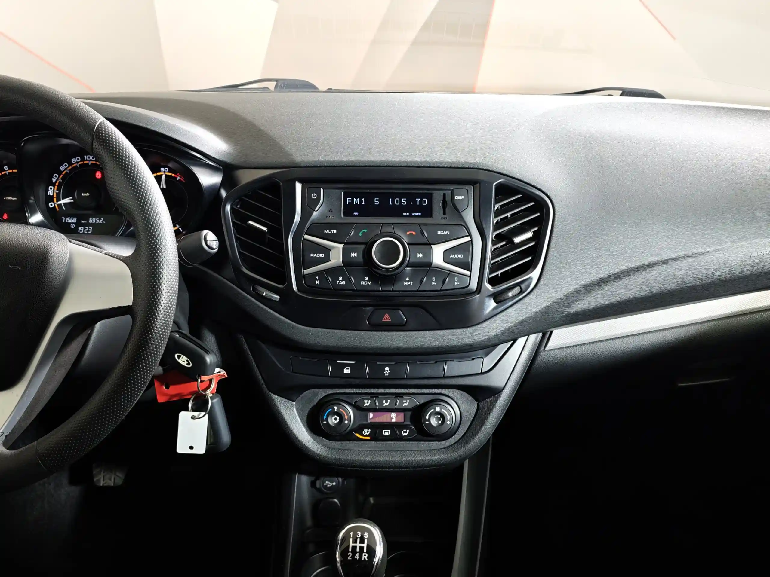 ВАЗ (Lada) Vesta 2017