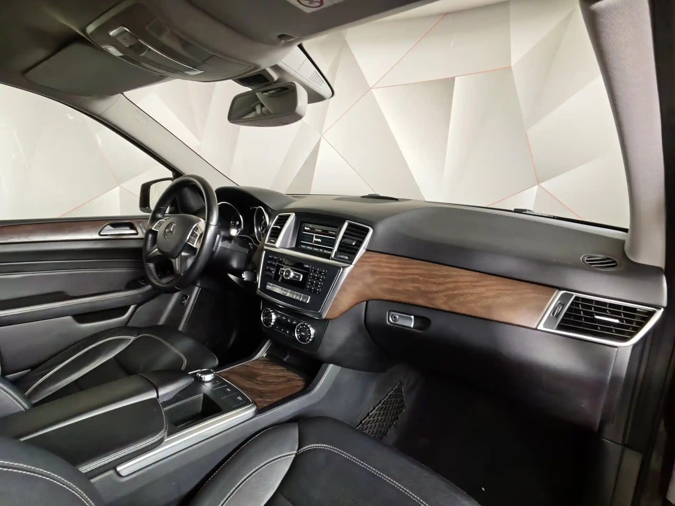 Mercedes-Benz M-Класс 2014