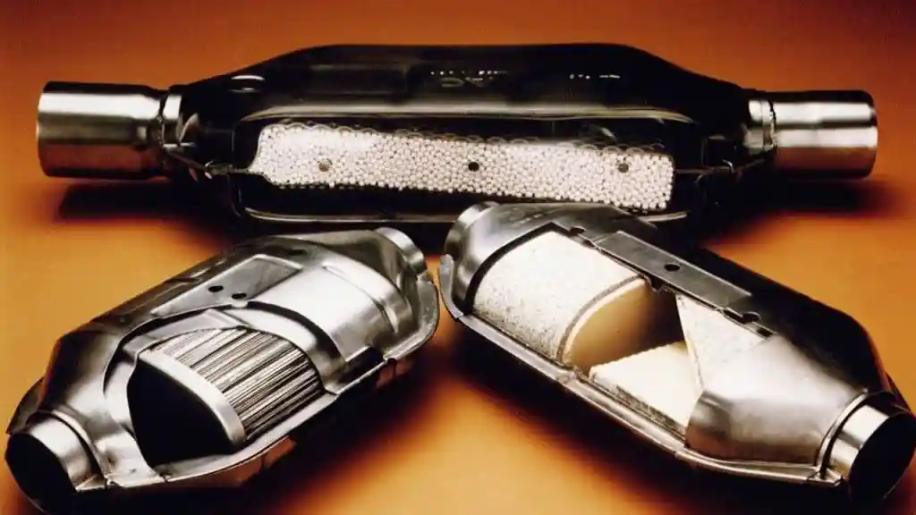 Автомобильный катализатор: что такое, зачем он нужен и как его снять?